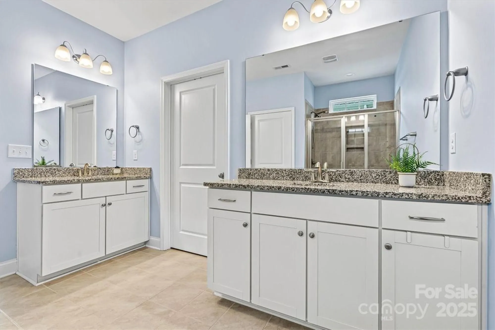 Property Slideshow image 25 of 45 | 3678 norman view dr, Sherrills Ford, NC, 28673