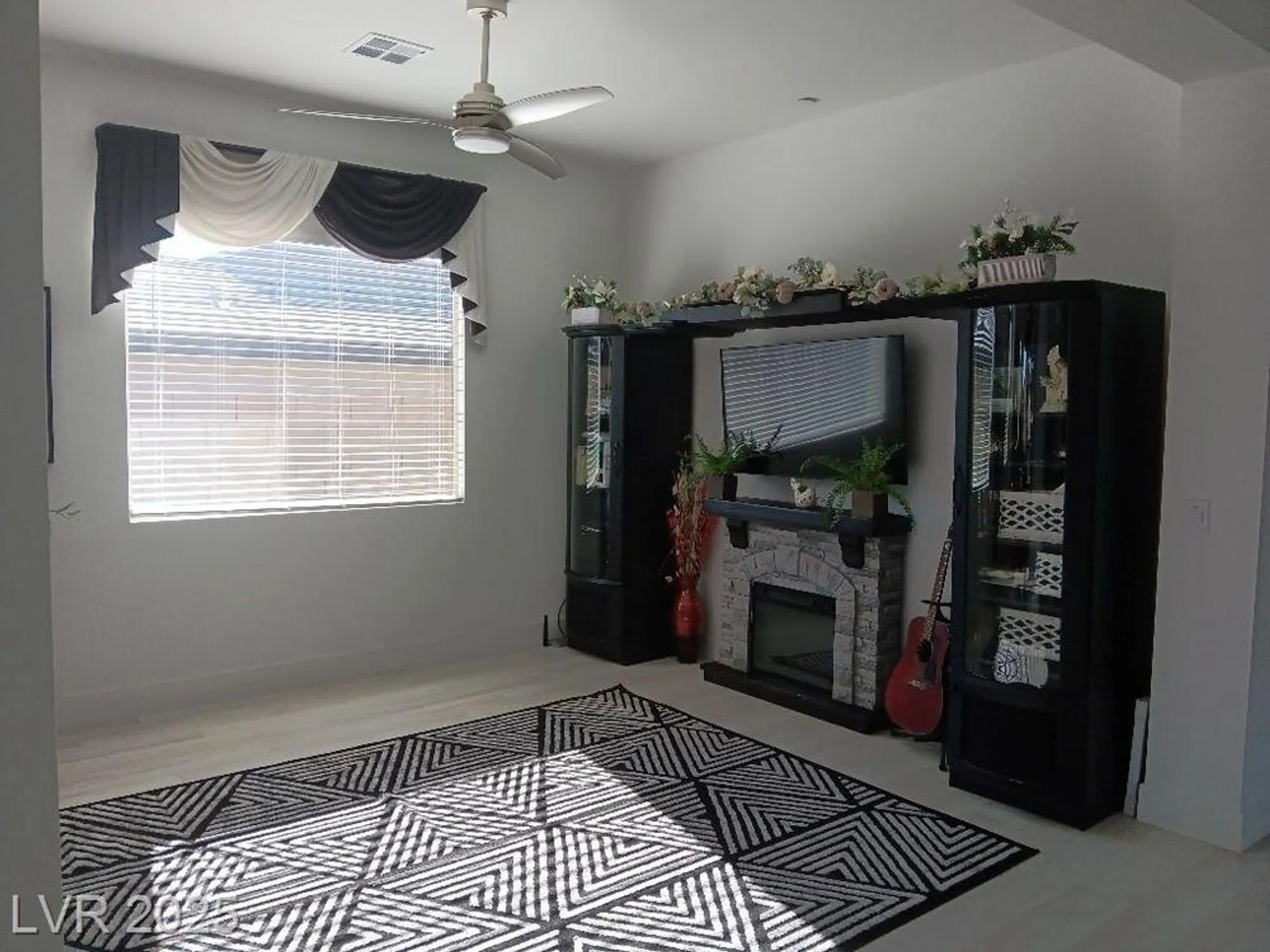 Property Slideshow image 87 of 88 | 12468 primrose grove ln, Las Vegas, NV, 89138