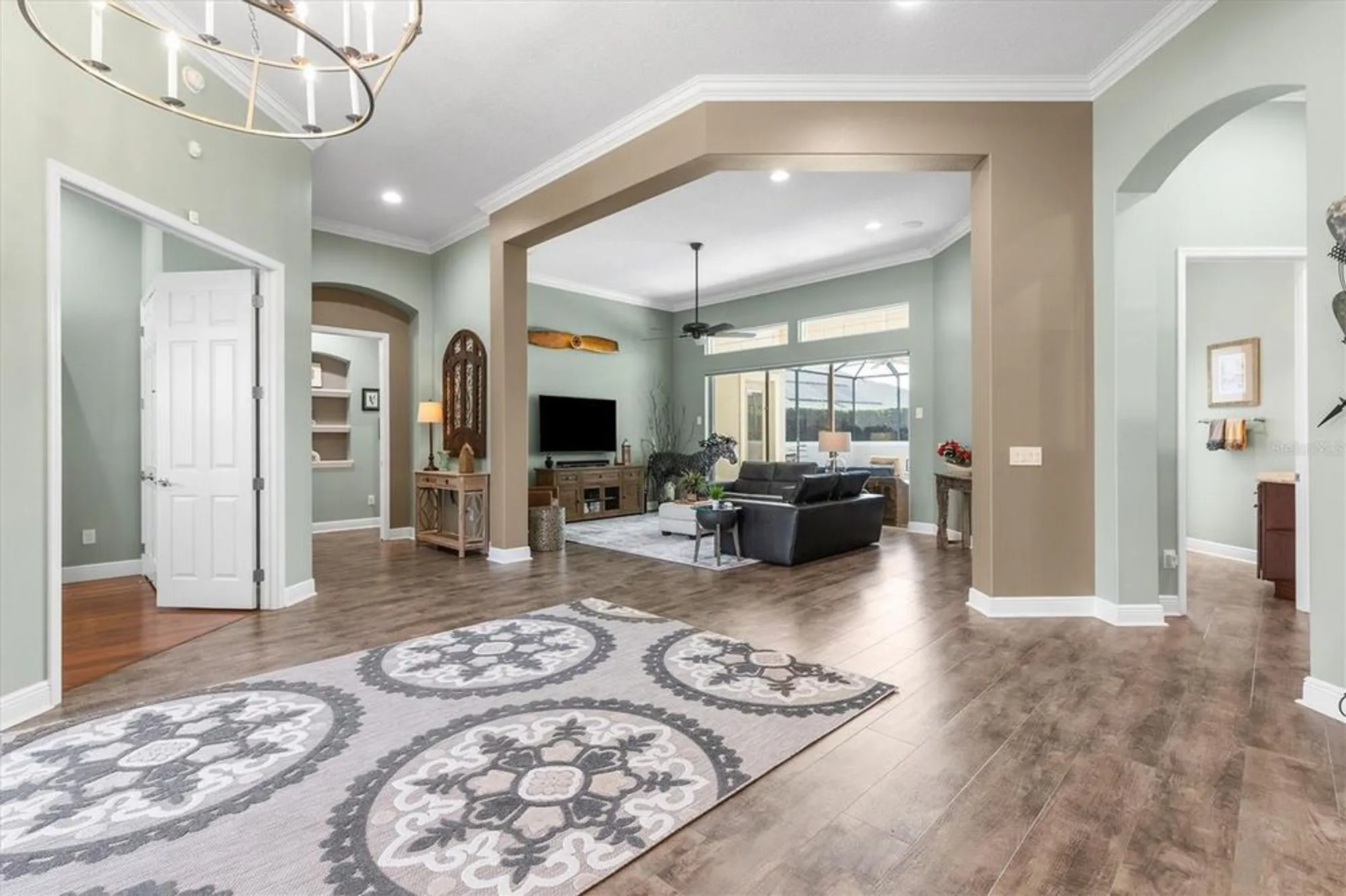 Property Slideshow image 18 of 79 | 842 oakwood st, The Villages, FL, 32163