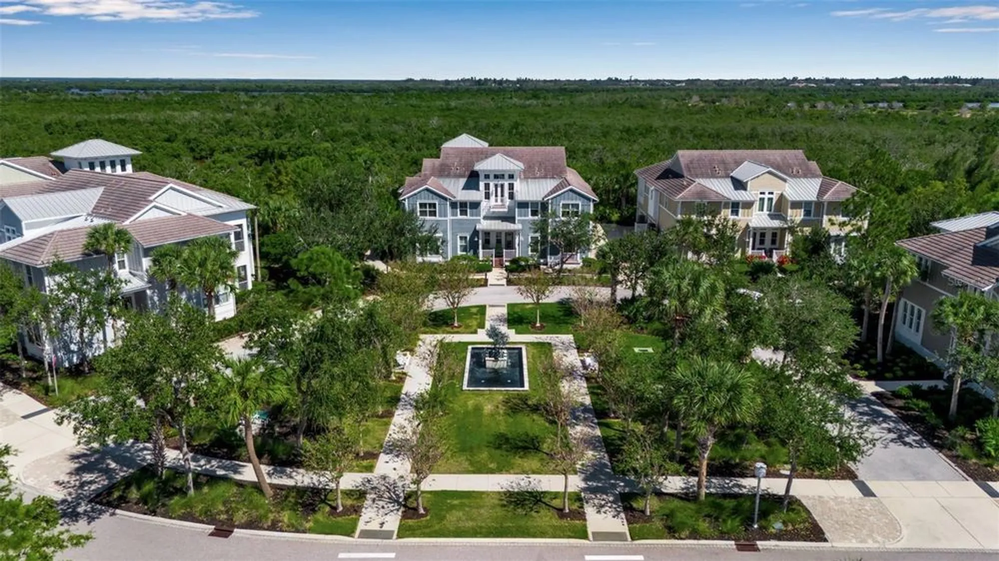 Property Slideshow image 5 of 99 | 321 sapphire lake dr 202, Bradenton, FL, 34209