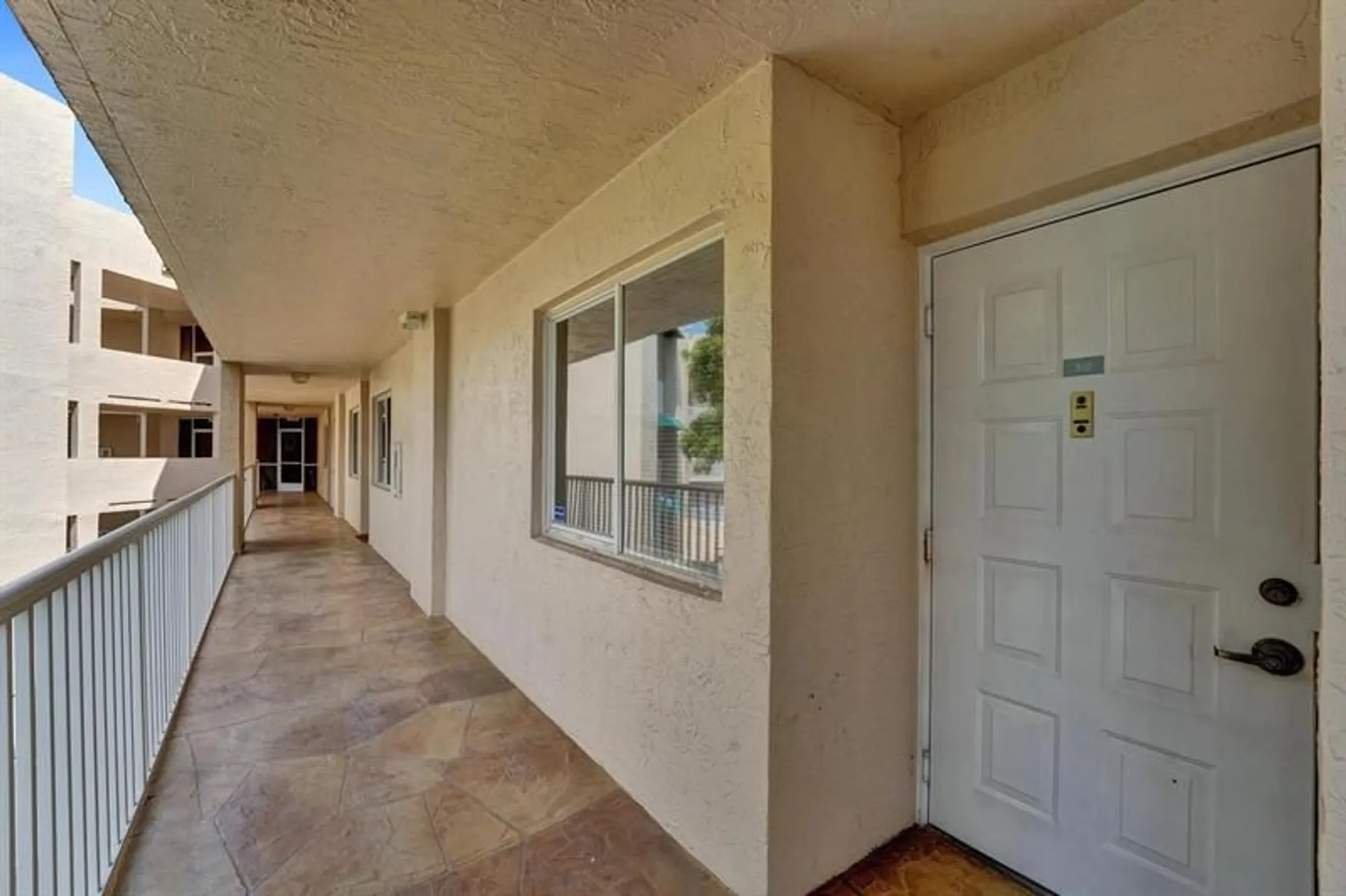 Property Slideshow image 49 of 61 | 9587 weldon cir apt b312, Fort Lauderdale, FL, 33321