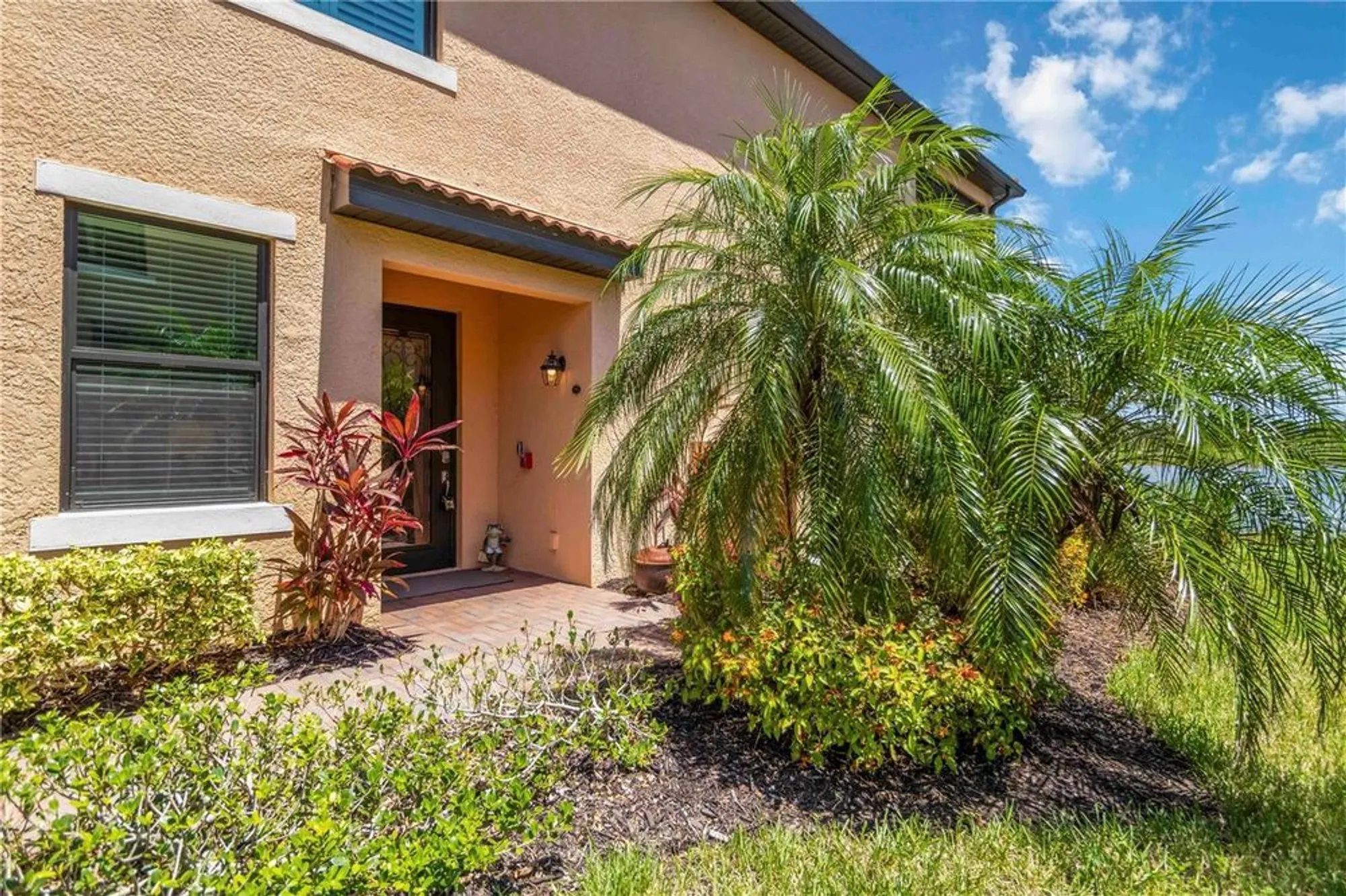 Property Slideshow image 8 of 100 | 10801 tarflower dr 102, Venice, FL, 34293