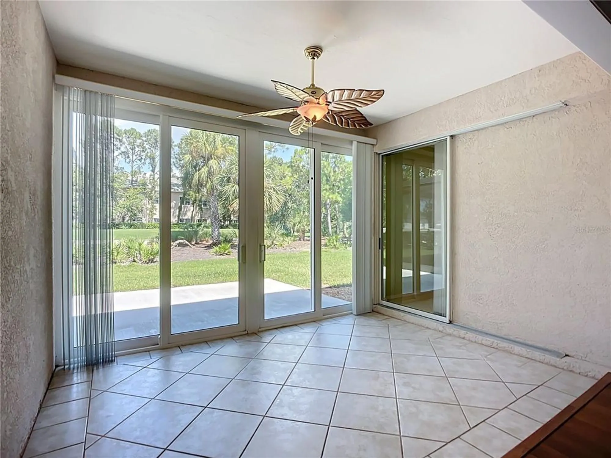 Property Slideshow image 23 of 64 | 6948 stoneywalk ct, Bradenton, FL, 34203