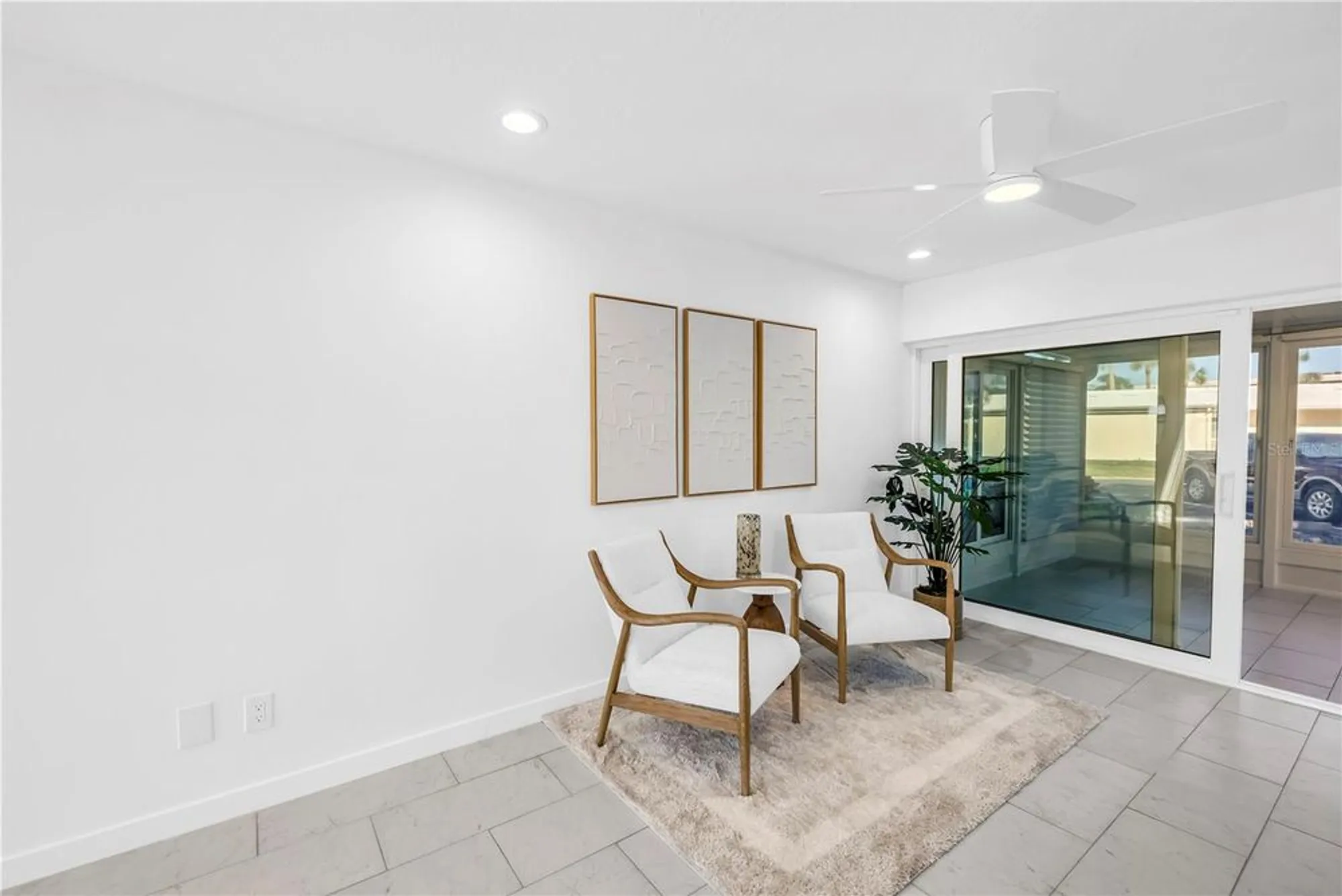 Property Slideshow image 21 of 60 | 111 whispering sands cir # v38, Sarasota, FL, 34242