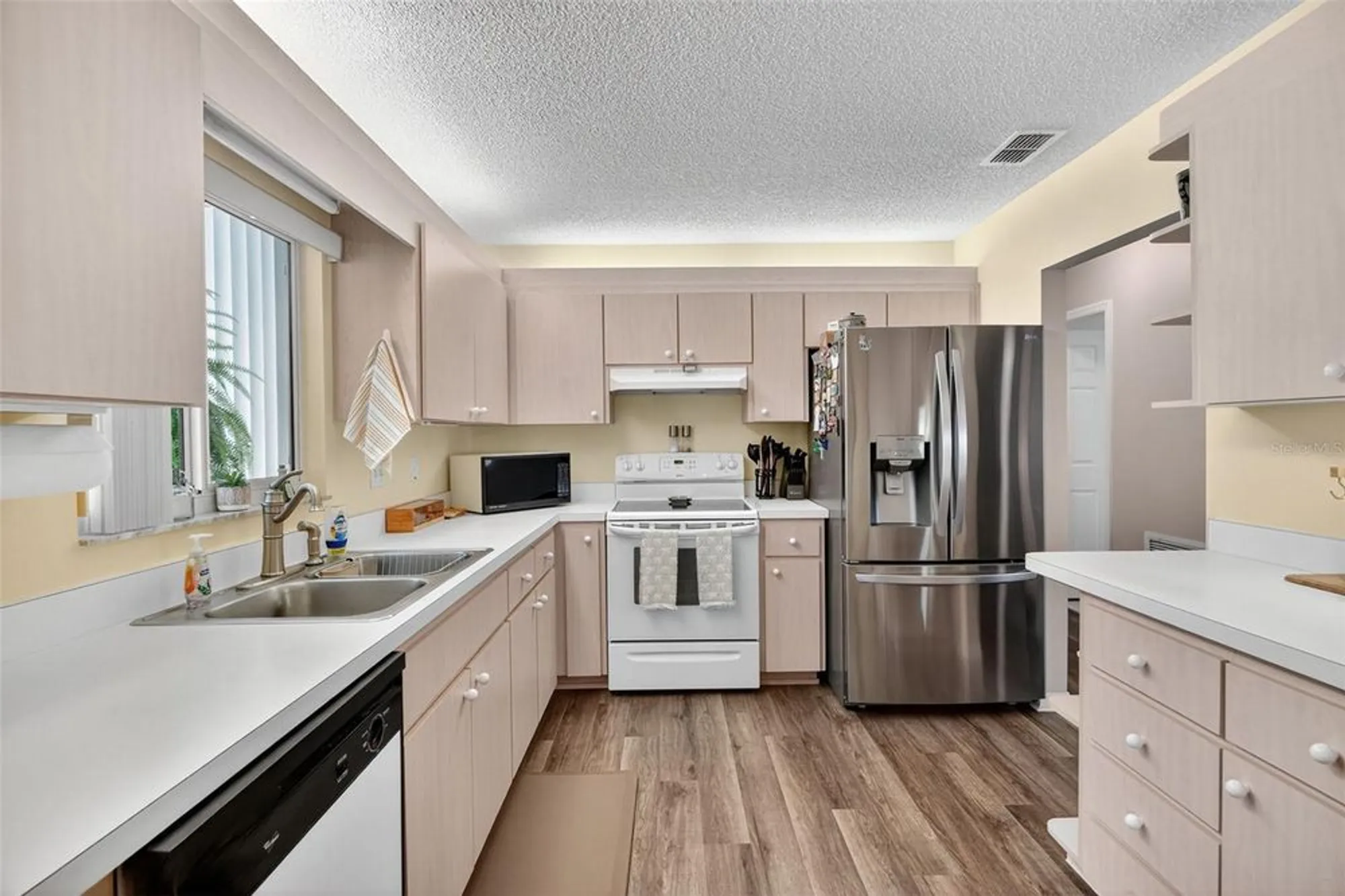 Property Slideshow image 13 of 31 | 17551 se 96th ct, Summerfield, FL, 34491