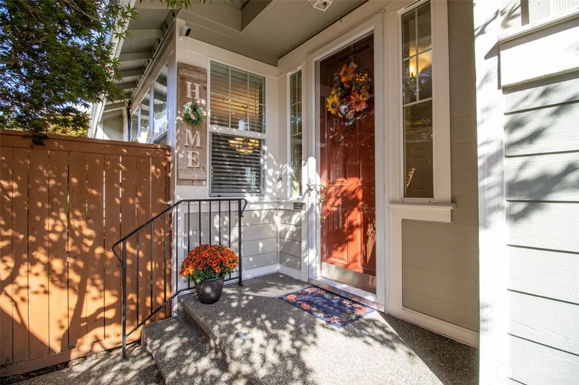 Property Slideshow image 1 of 38 | 4921 spokane ct, Lacey, WA, 98516