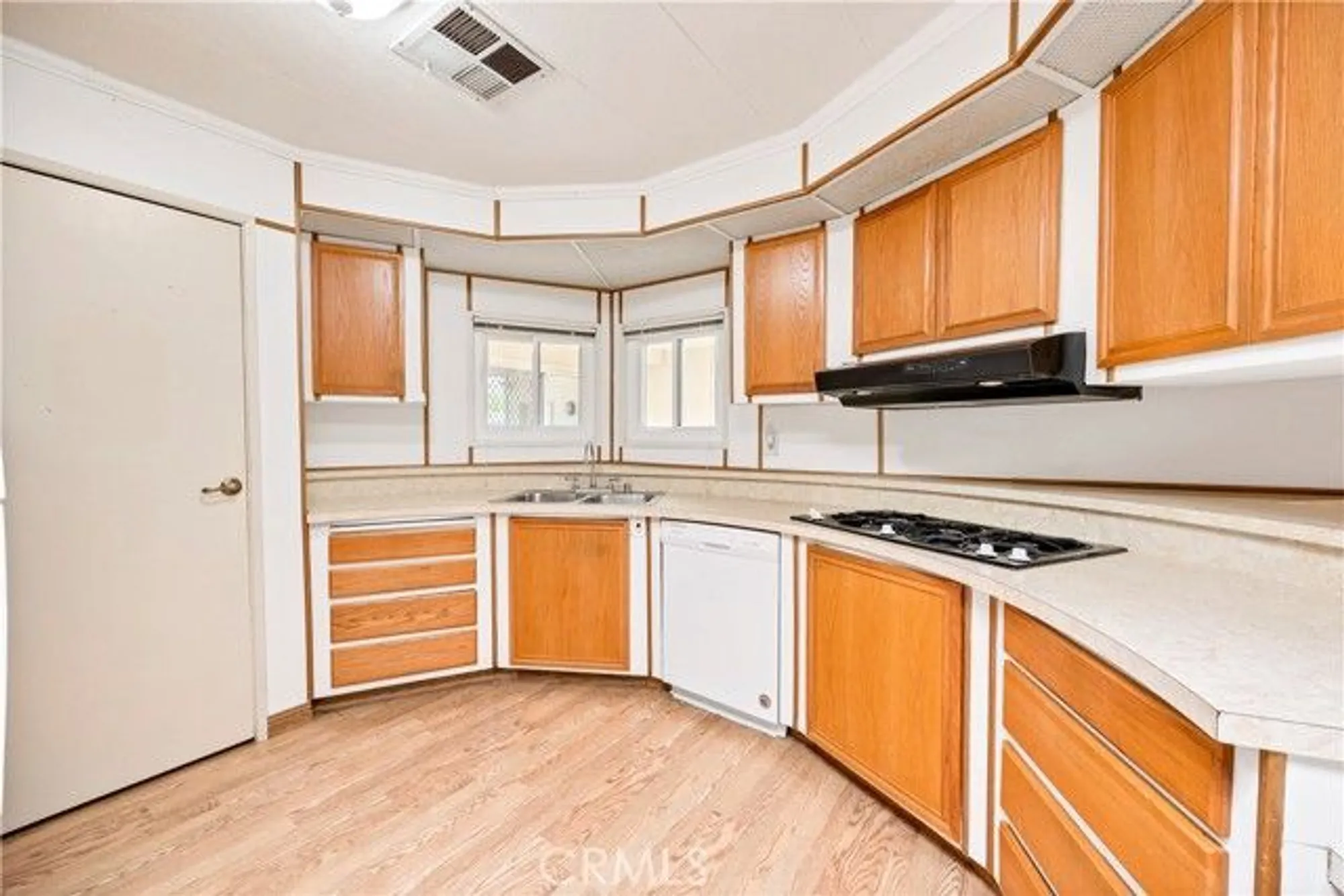 Property Slideshow image 14 of 54 | 1272 brentwood way, Hemet, CA, 92545