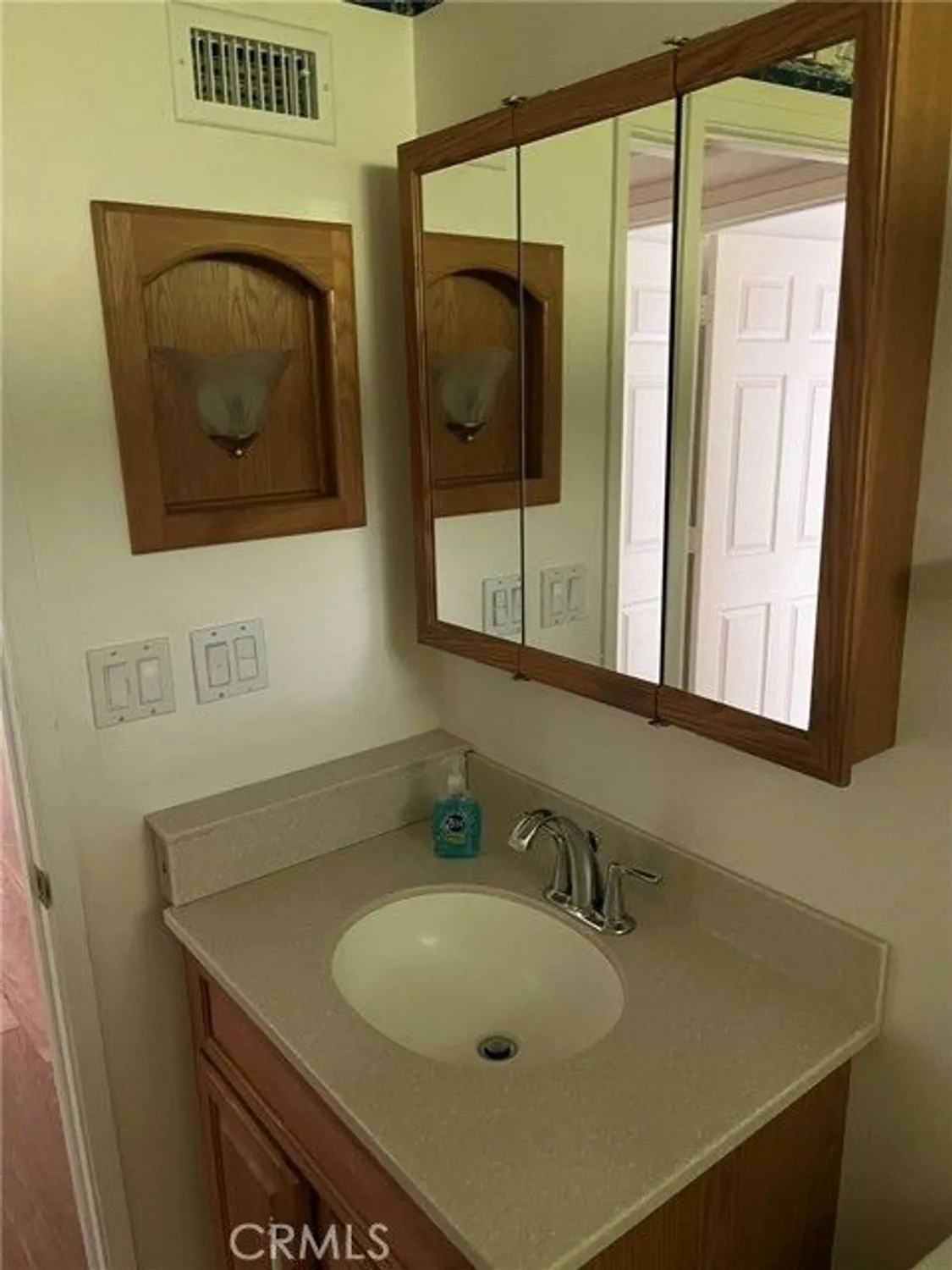 Property Slideshow image 17 of 20 | 5149 miembro, Laguna Woods, CA, 92637