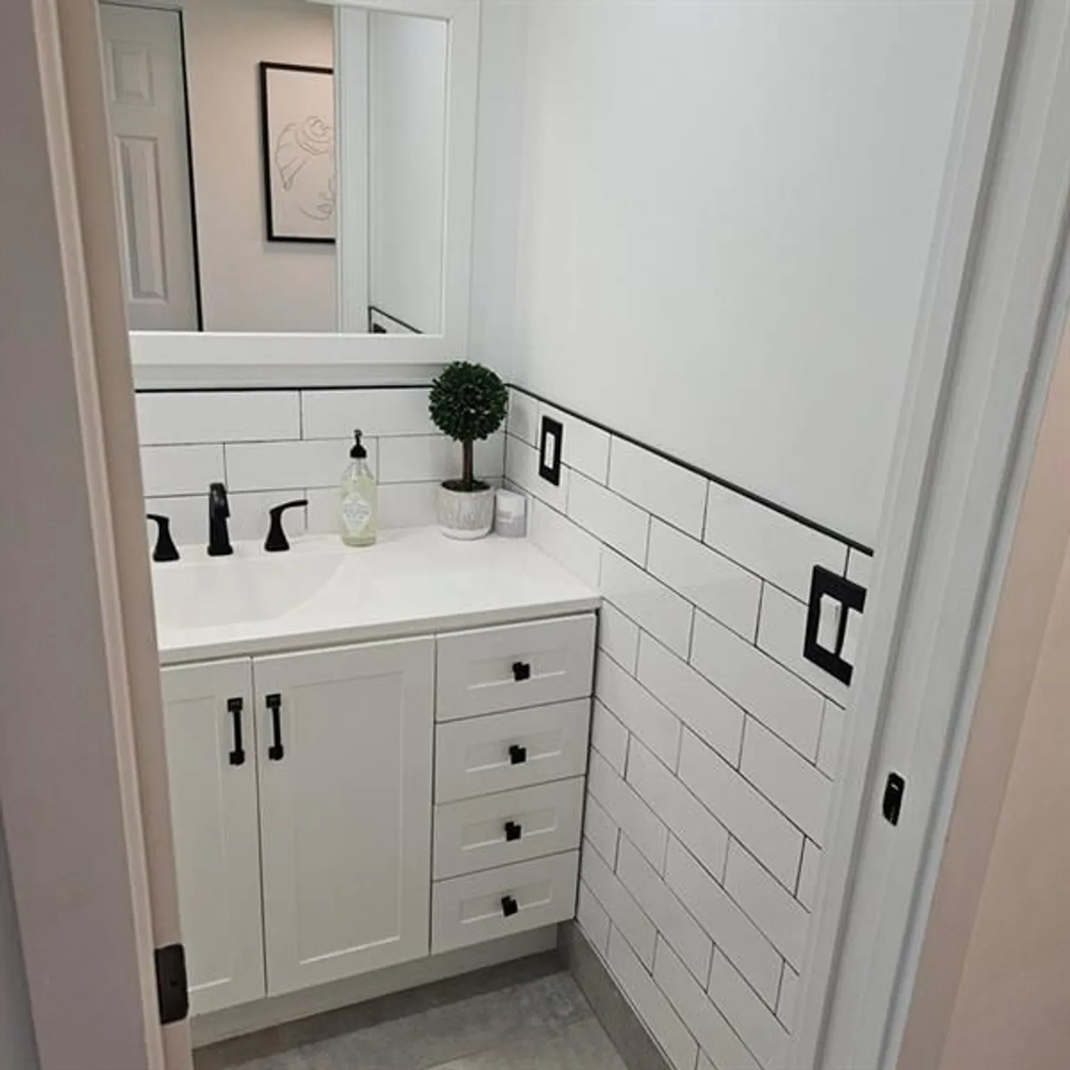 Property Slideshow image 9 of 17 | 4701 martinique dr h4, Coconut Creek, FL, 33066