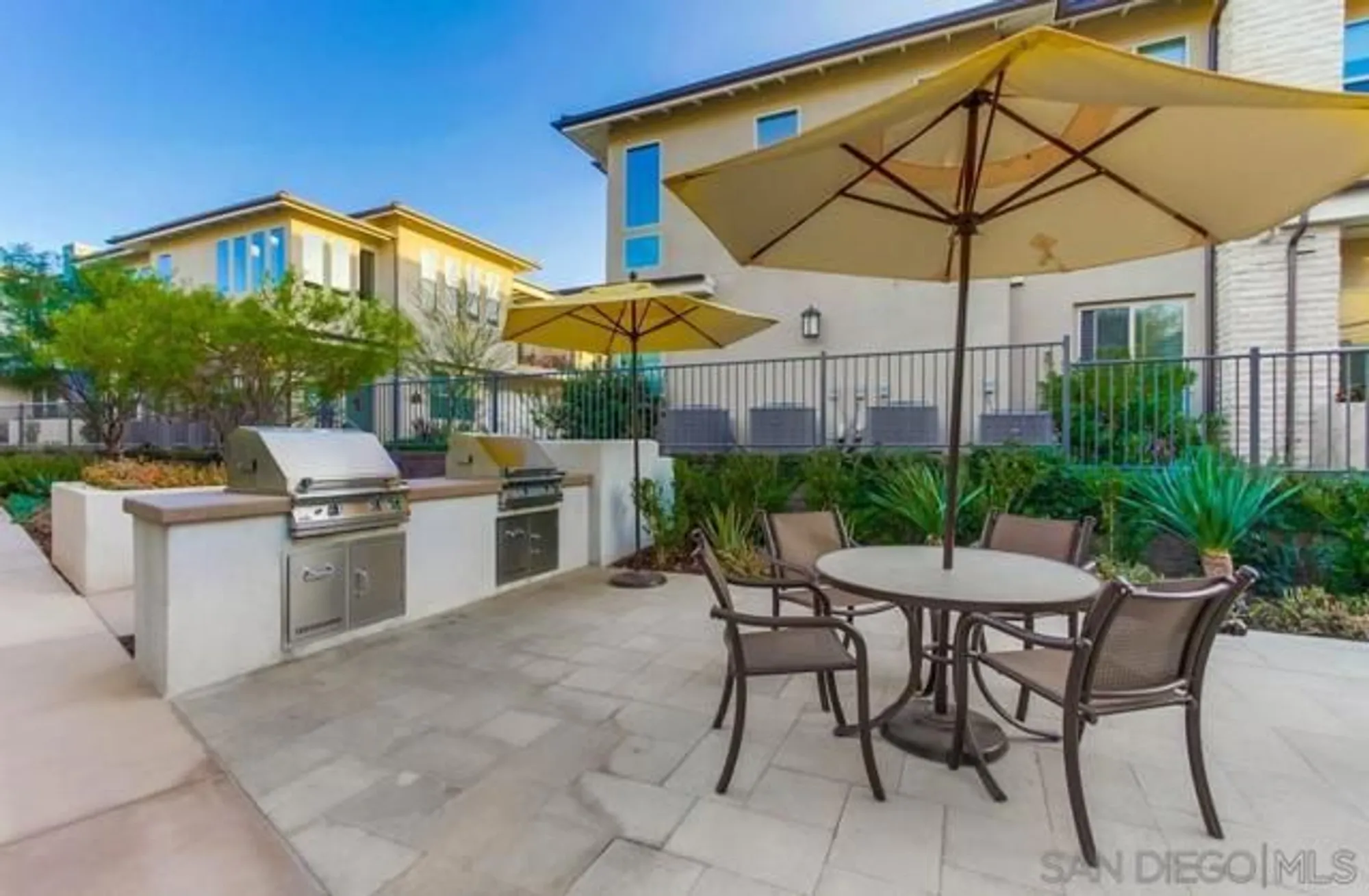 Property Slideshow image 52 of 59 | 16750 coyote bush dr 19, San Diego, CA, 92127
