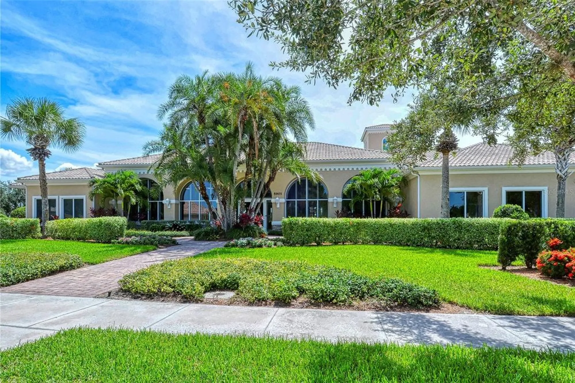 Property Slideshow image 42 of 49 | 1400 burgos dr, Sarasota, FL, 34238