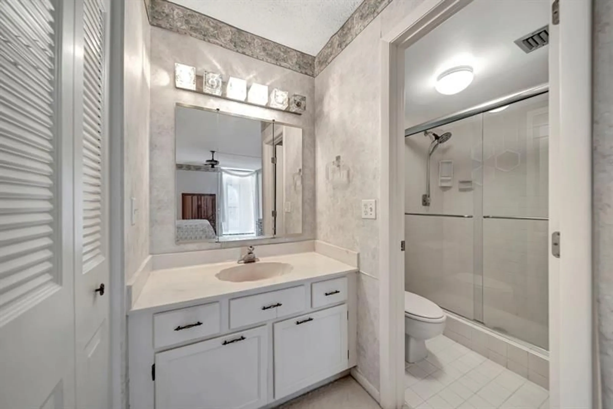 Property Slideshow image 29 of 61 | 3521 environ blvd b501, Lauderhill, FL, 33319