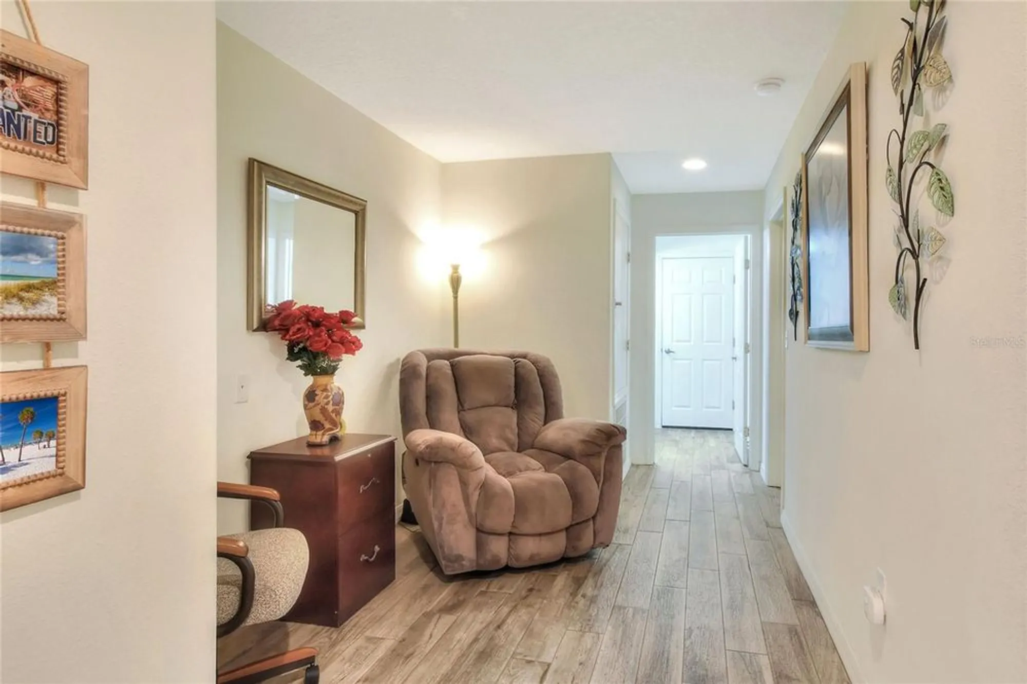 Property Slideshow image 27 of 50 | 3913 serenade ln # 4, Lakeland, FL, 33811