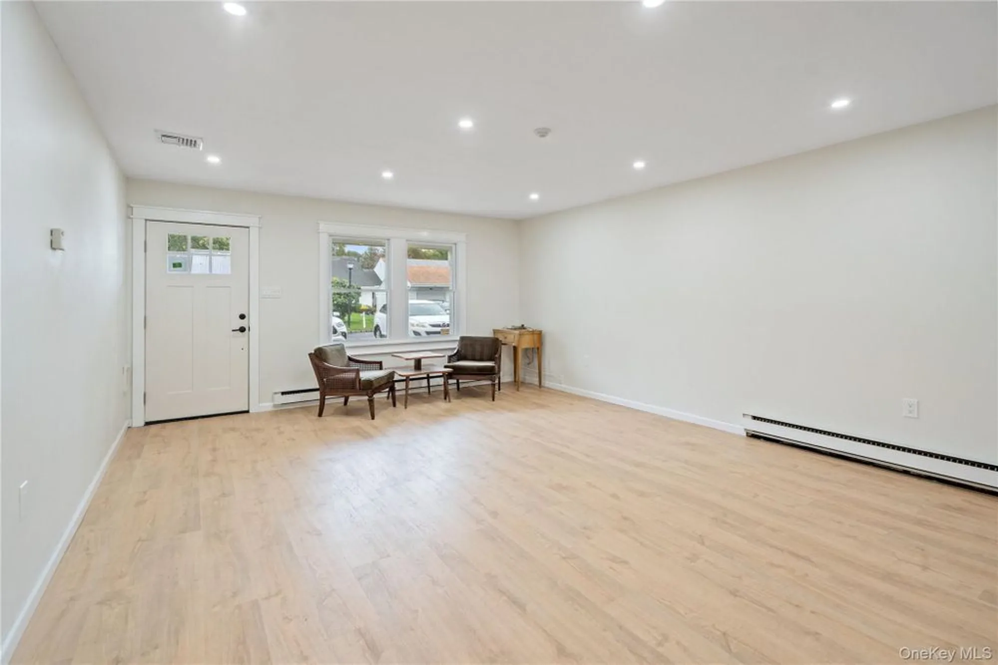 Property Slideshow image 4 of 29 | 53 freedom ln, Coram, NY, 11727