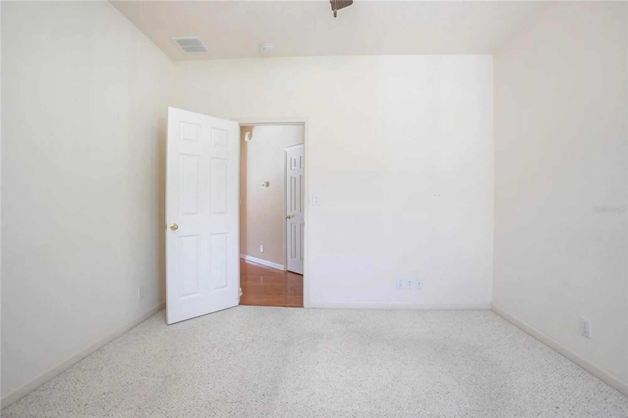 Property Slideshow image 31 of 35 | 317 bellingrath ter, Deland, FL, 32724