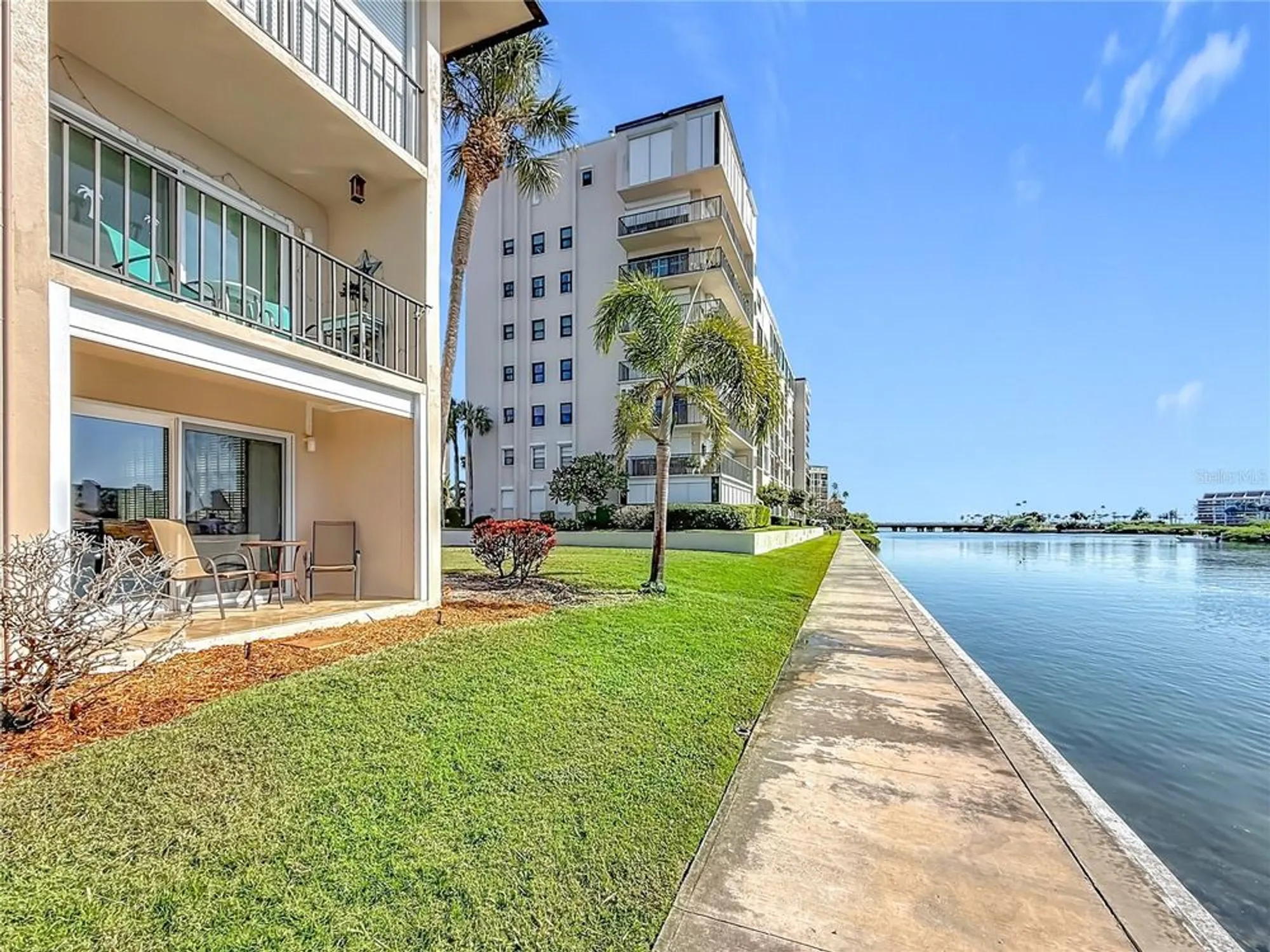 Property Slideshow image 4 of 65 | 7930 sun island dr 111, South Pasadena, FL, 33707