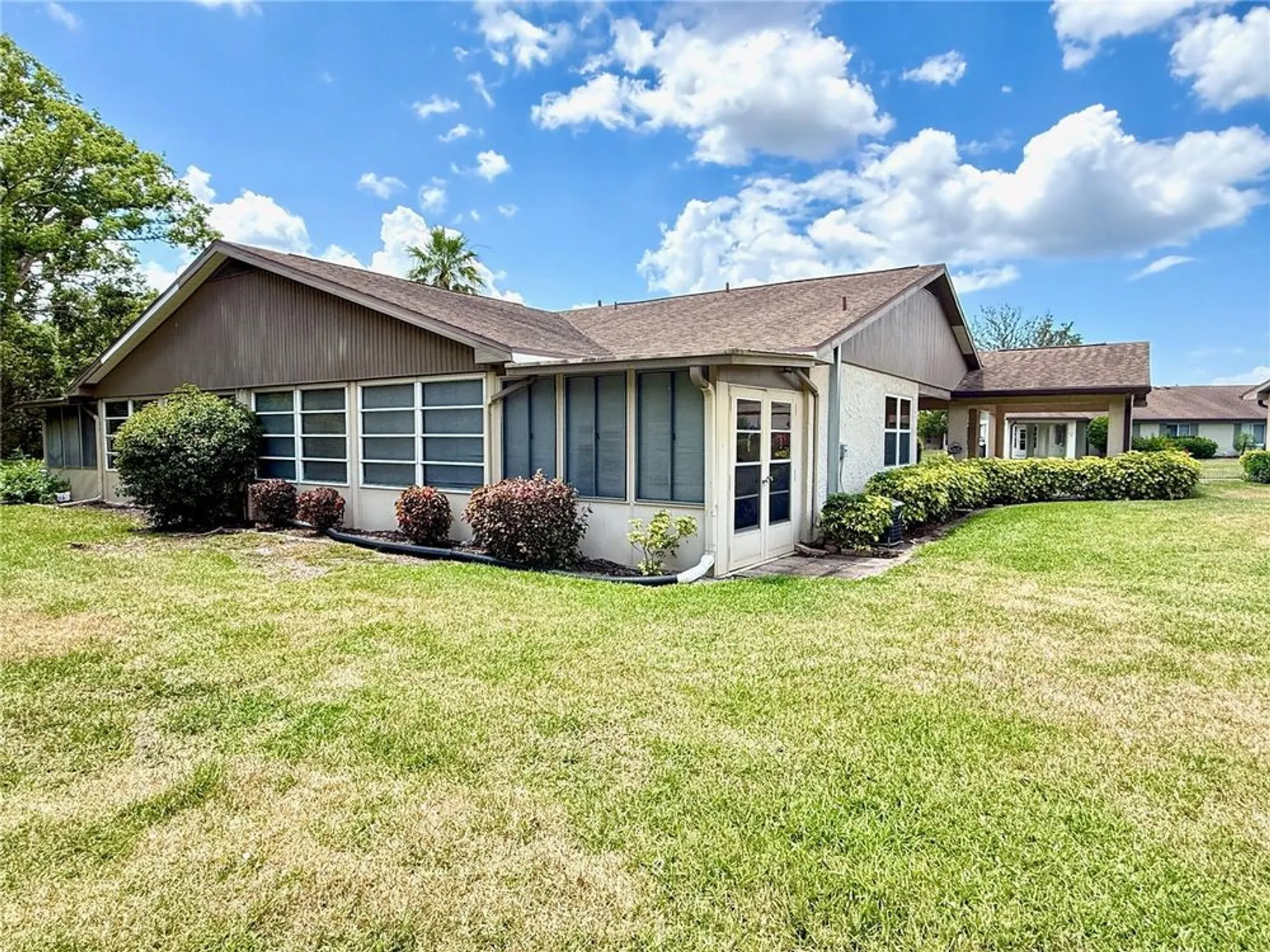 Property Slideshow image 36 of 40 | 503 finsbury cir a, Sun City Center, FL, 33573