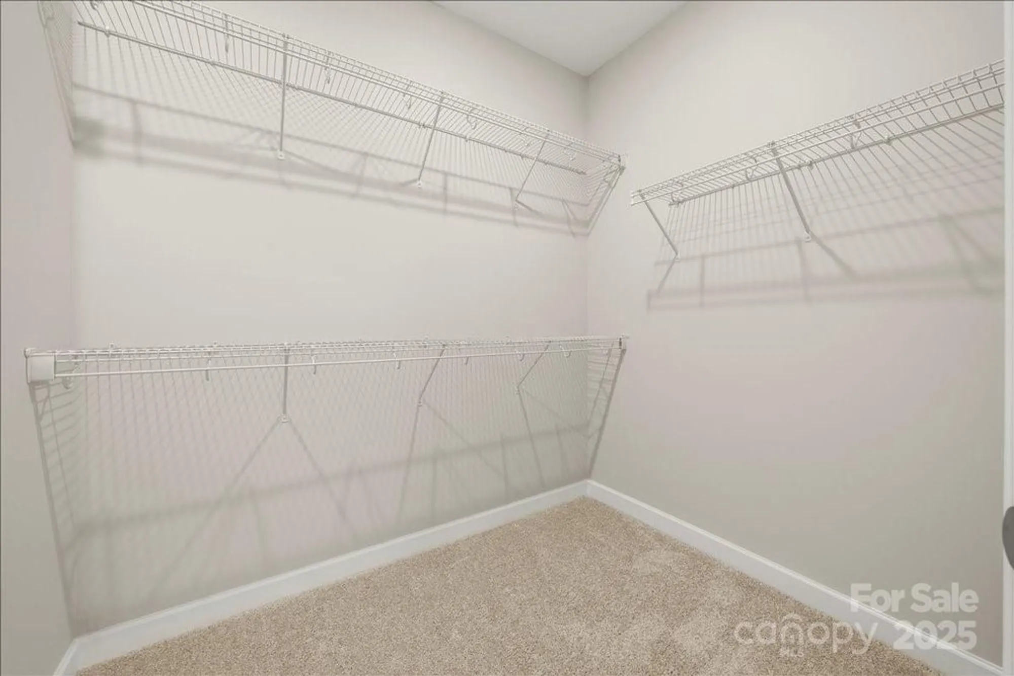 Property Slideshow image 15 of 31 | 9211 grisons ct, Charlotte, NC, 28278