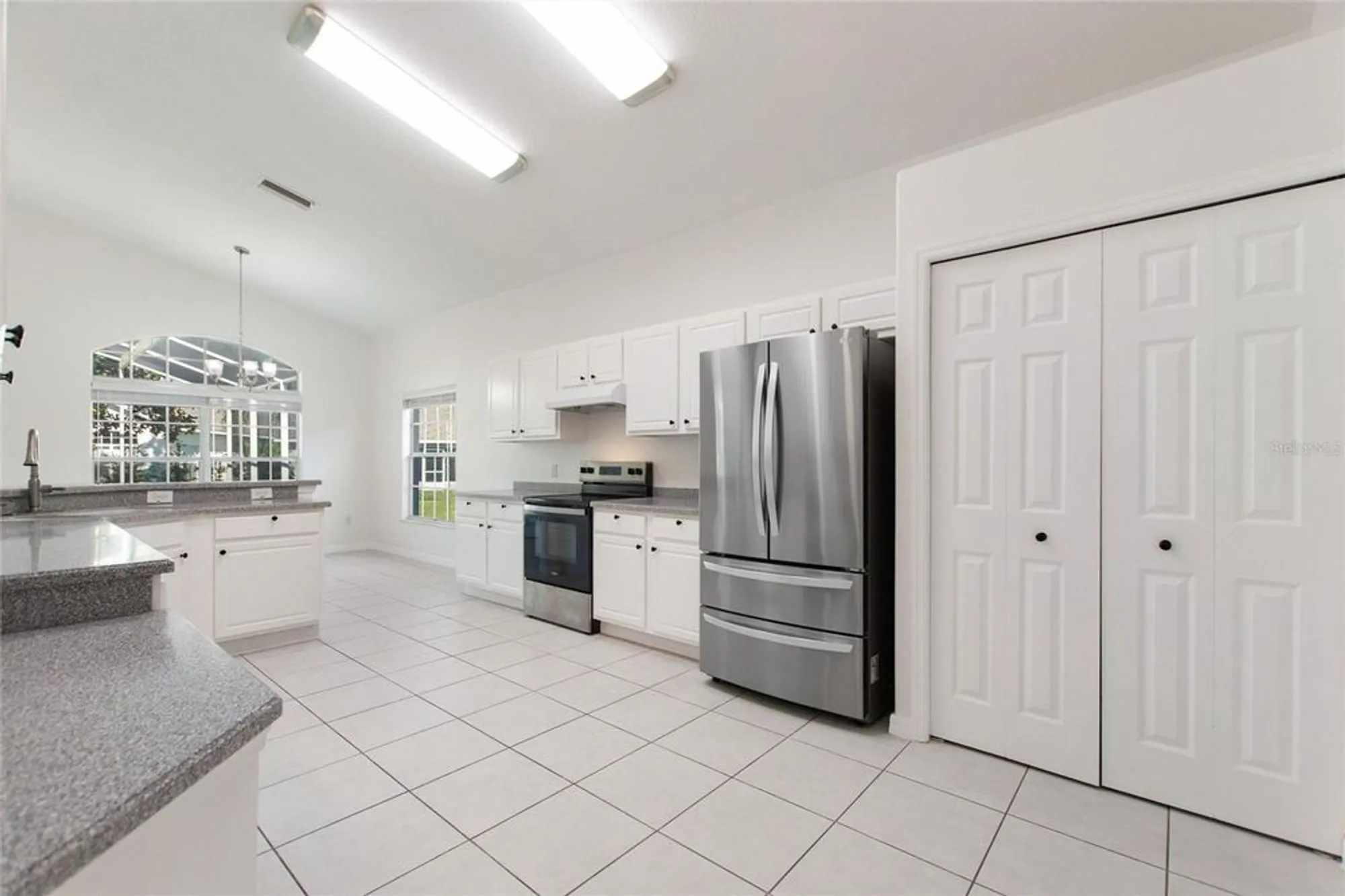 Property Slideshow image 10 of 64 | 106 mossy oak dr, Davenport, FL, 33837