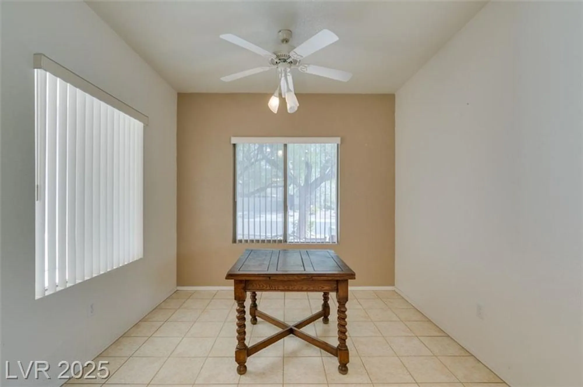 Property Slideshow image 13 of 21 | 499 elm crest pl, Henderson, NV, 89012