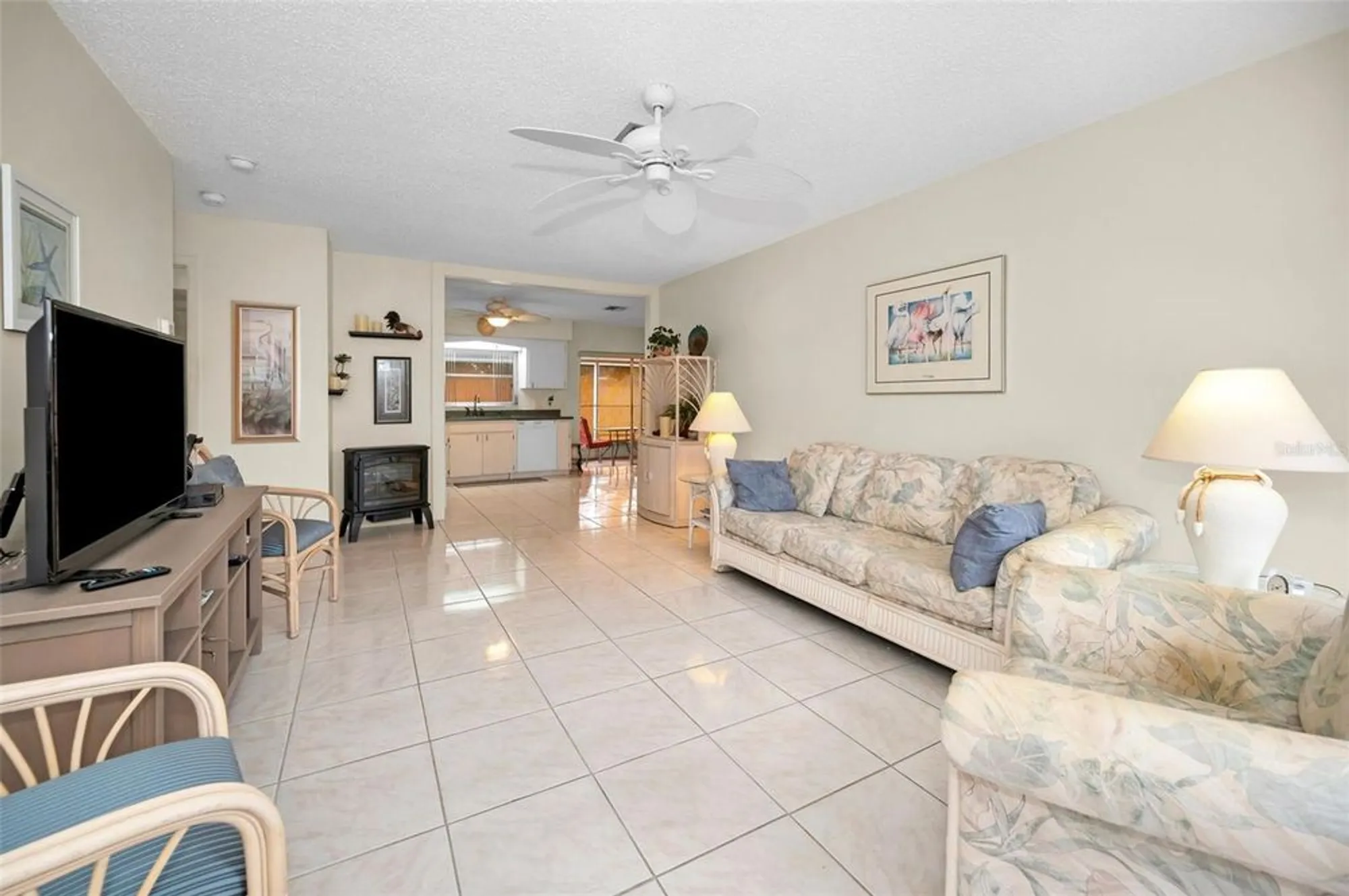 Property Slideshow image 5 of 50 | 1055 loch haven dr, Dunedin, FL, 34698