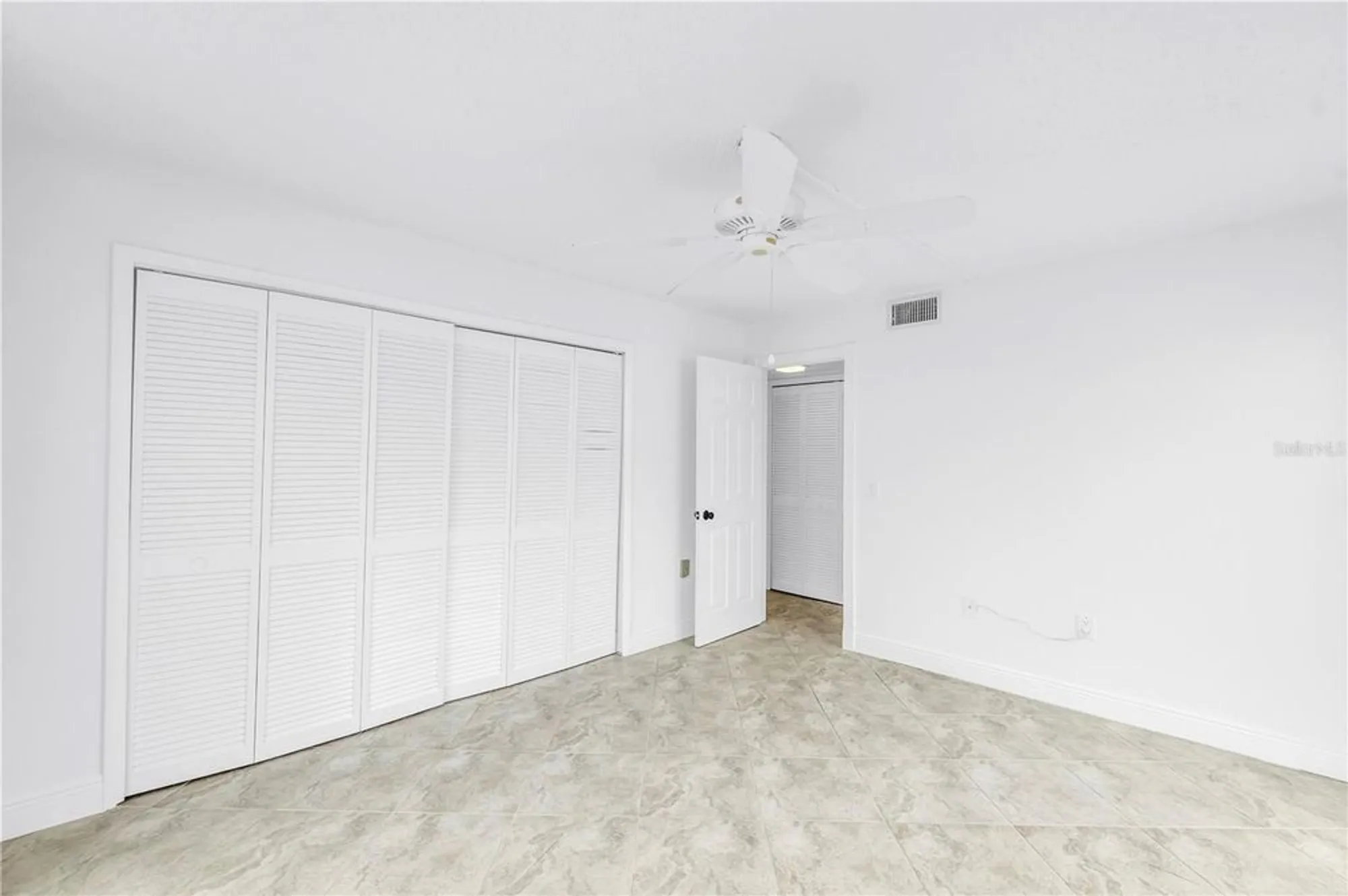 Property Slideshow image 18 of 44 | 7700 sun island dr 401, South Pasadena, FL, 33707