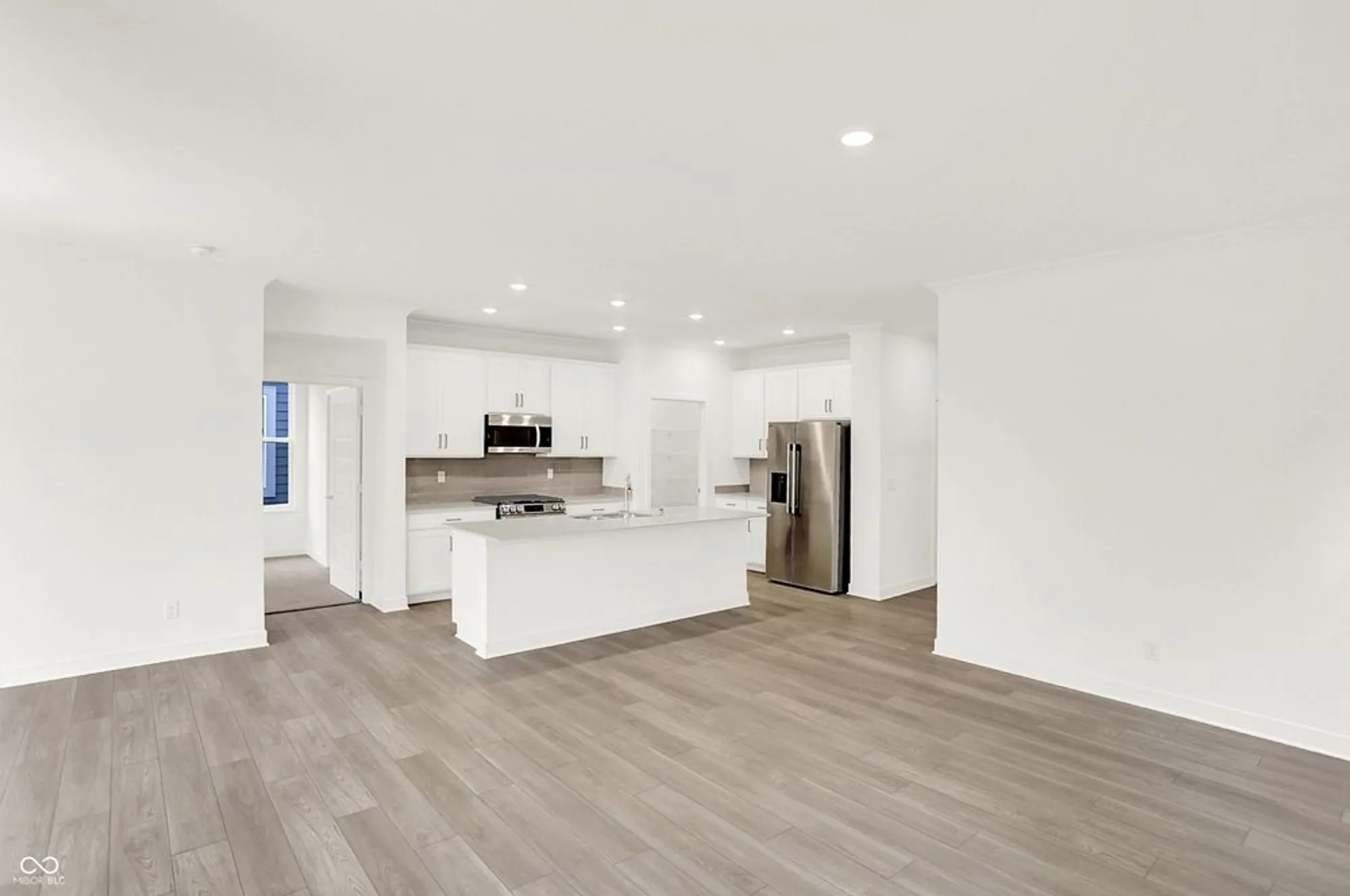 Property Slideshow image 12 of 37 | 5351 nettleton way, Avon, IN, 46123