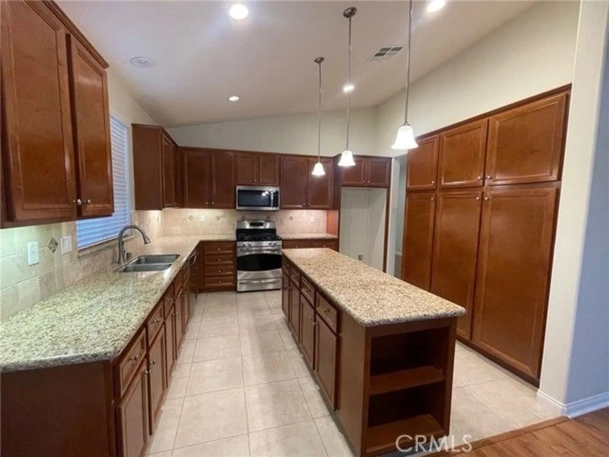 Property Slideshow image 8 of 56 | 7816 rawls dr, Hemet, CA, 92545