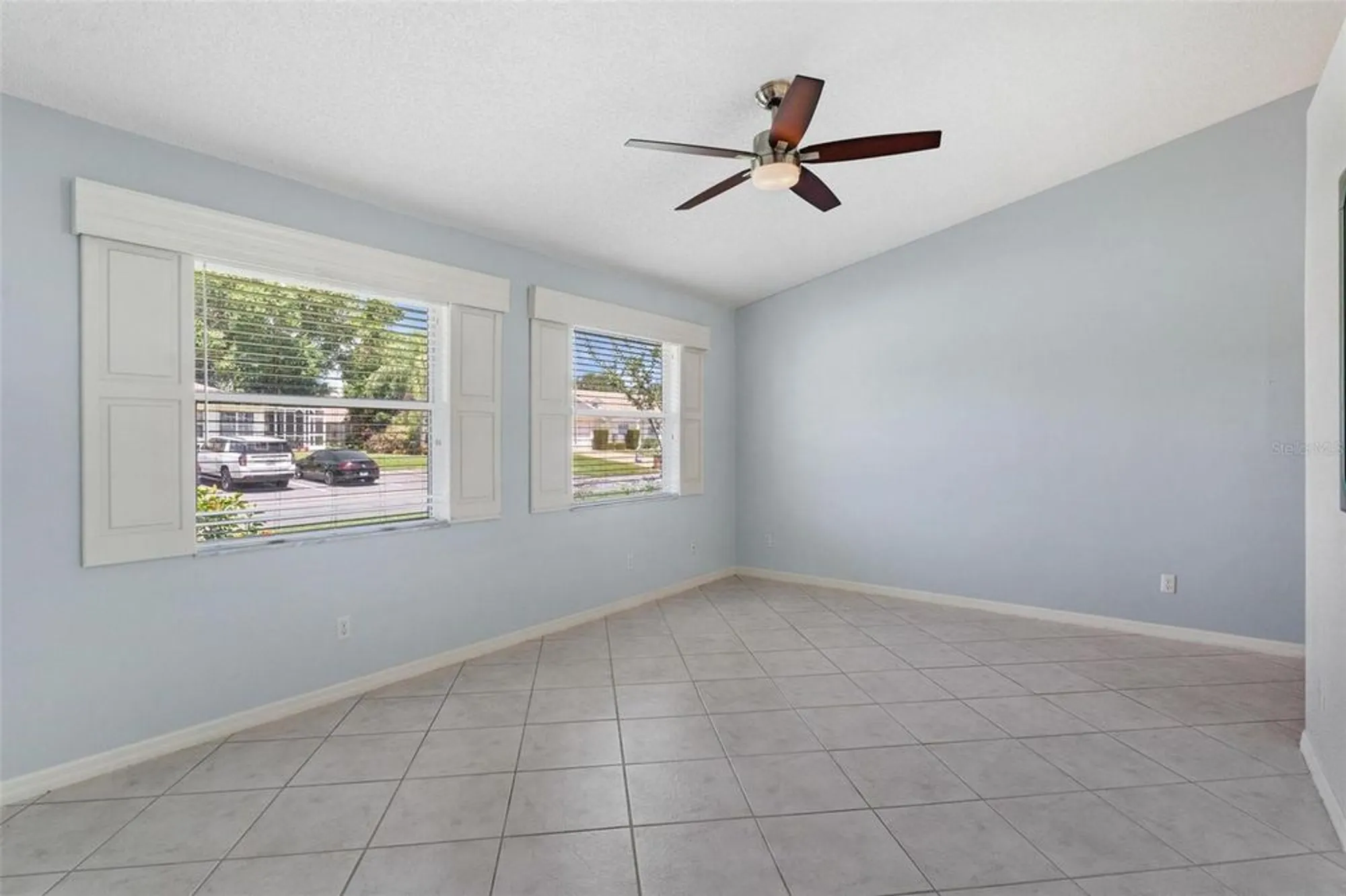 Property Slideshow image 10 of 48 | 26608 racquet cir, Leesburg, FL, 34748