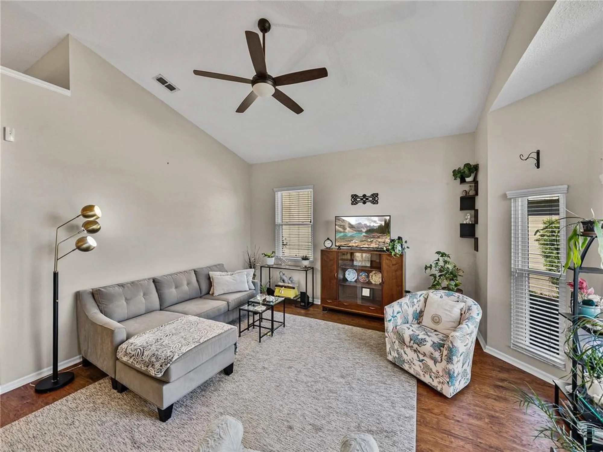 Property Slideshow image 4 of 42 | 6052 condor dr, Lakeland, FL, 33809