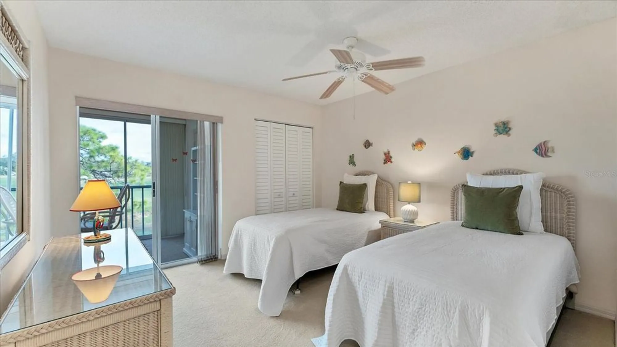Property Slideshow image 19 of 44 | 450 cerromar rd 282, Venice, FL, 34293