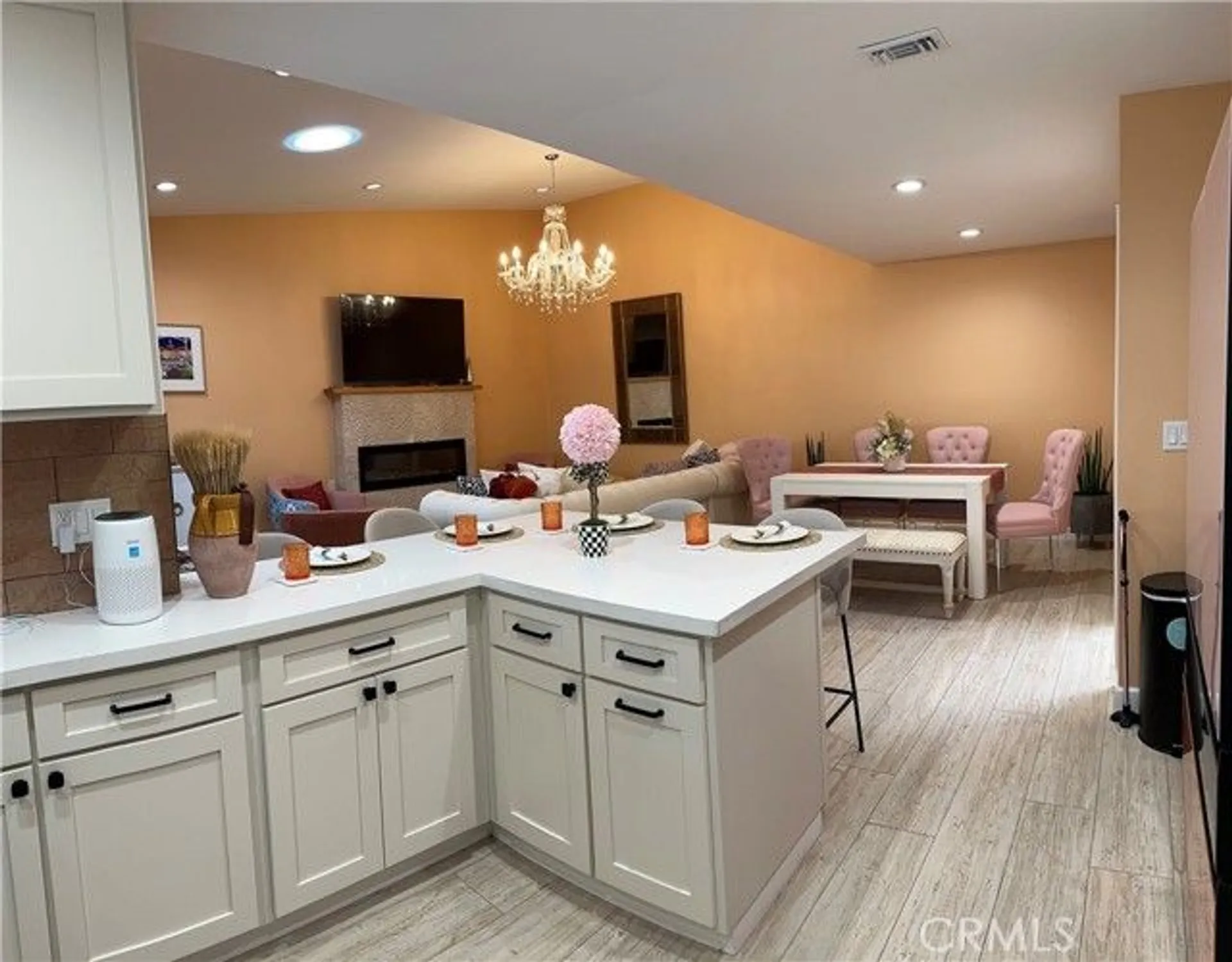 Property Slideshow image 5 of 20 | 13320 del monte dr m15 9g, Seal Beach, CA, 90740