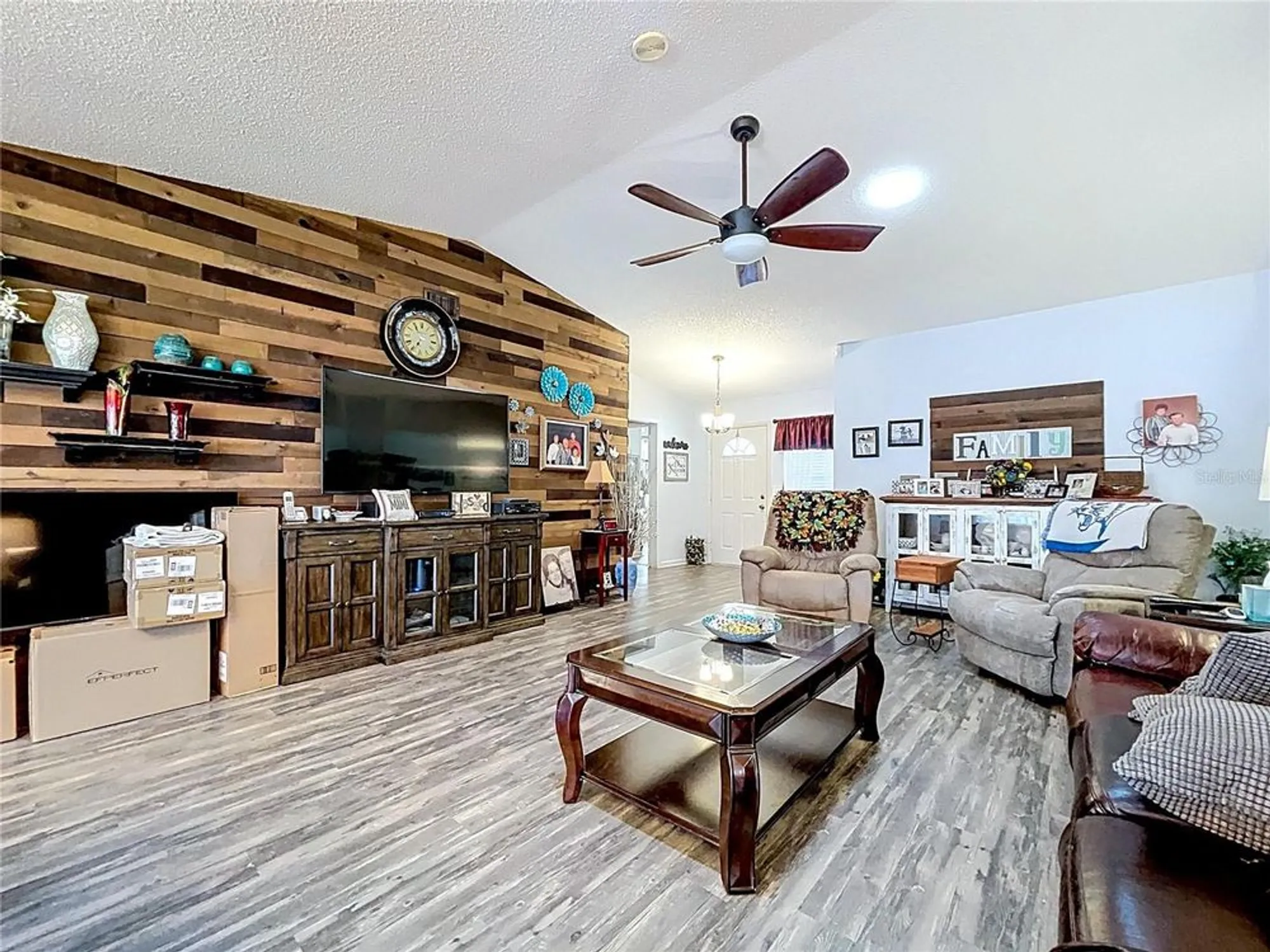 Property Slideshow image 11 of 41 | 2137 grand cypress dr, Lakeland, FL, 33810