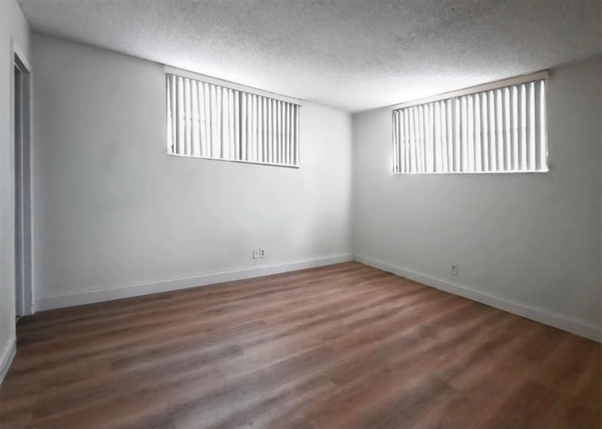 Property Slideshow image 8 of 21 | 9420 s hollybrook lake dr 201, Pembroke Pines, FL, 33025