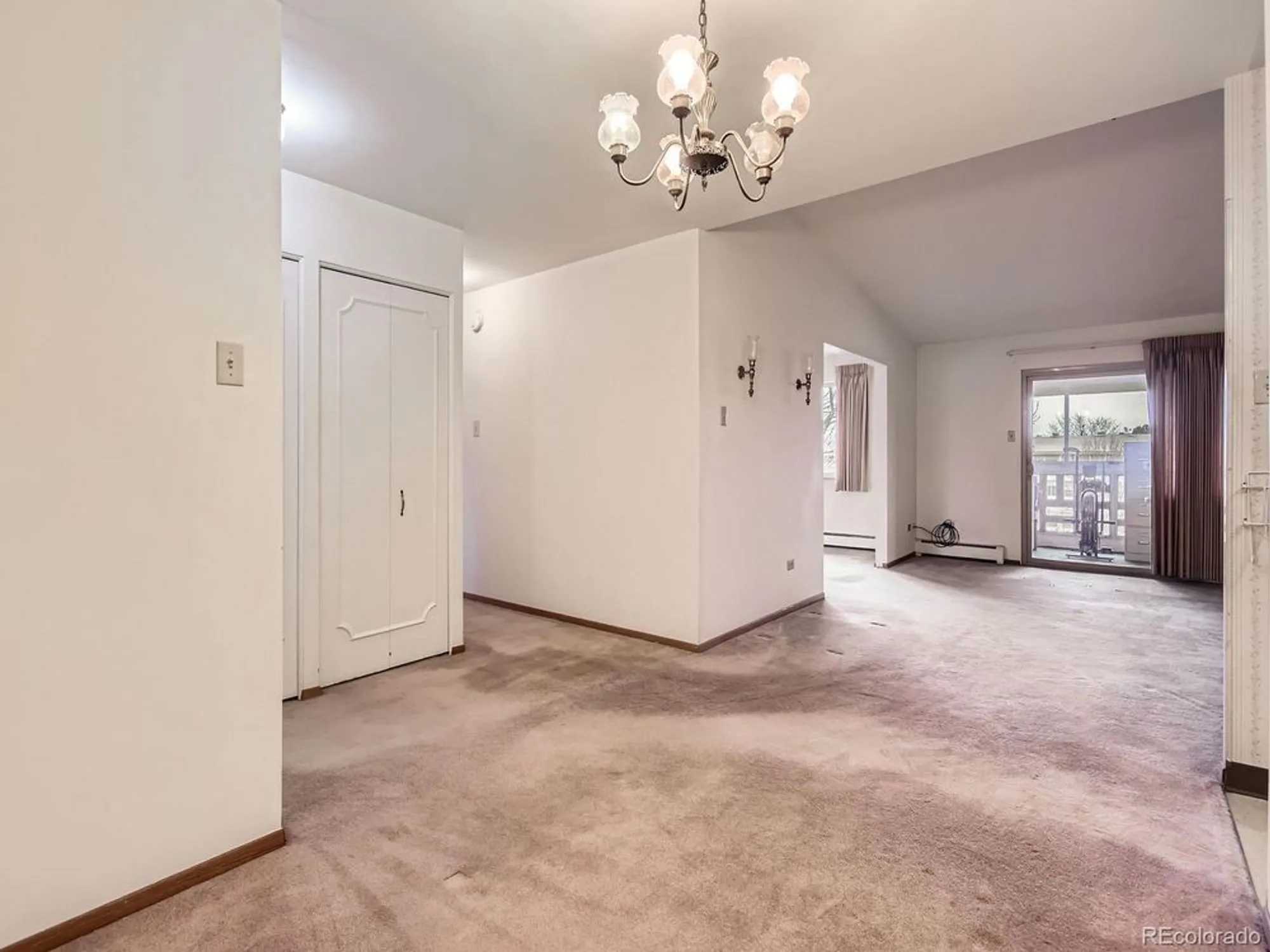 Property Slideshow image 9 of 32 | 625 s alton way 3d, Denver, CO, 80247