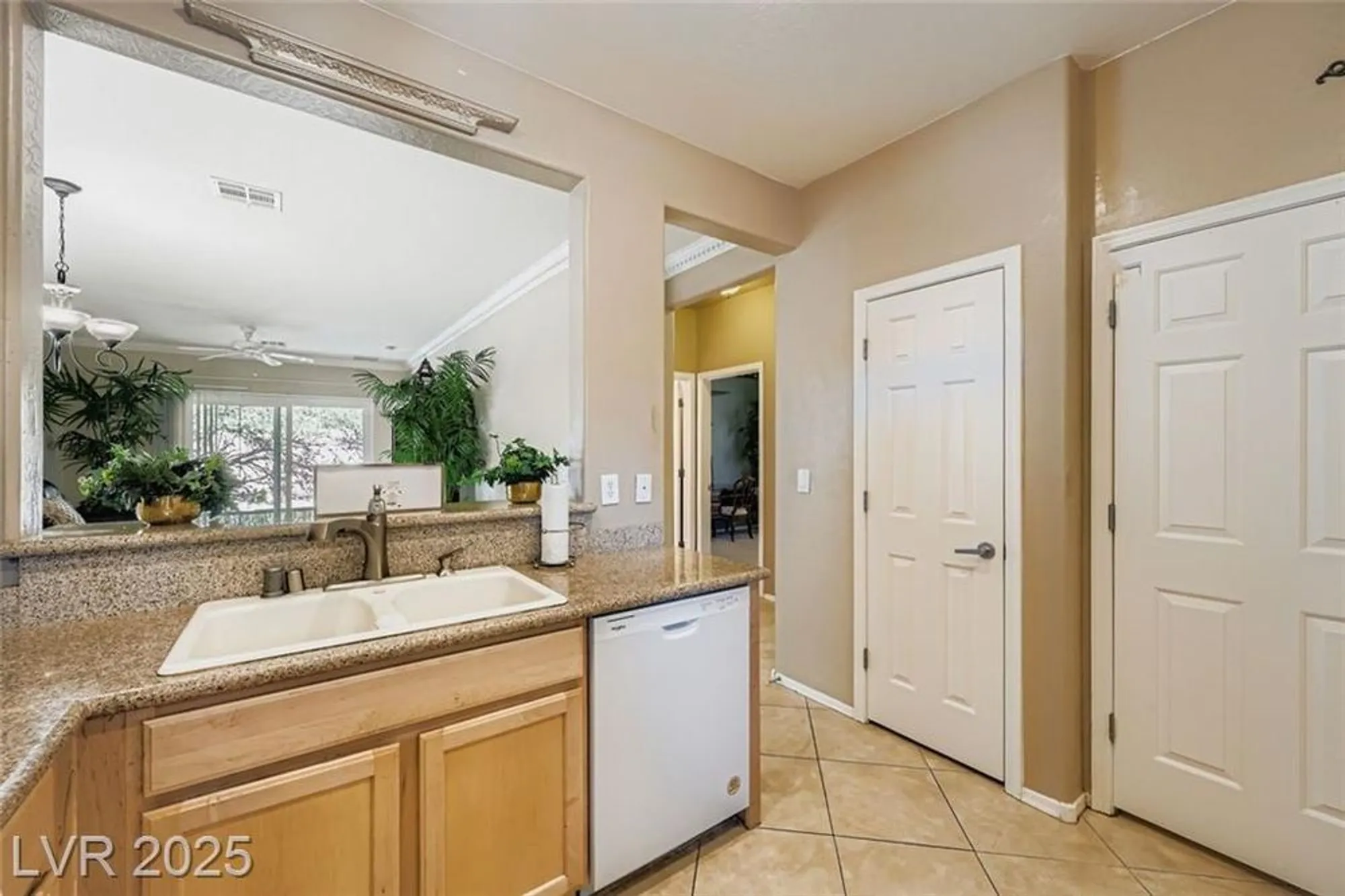 Property Slideshow image 11 of 29 | 2404 willow wren dr, North Las Vegas, NV, 89084
