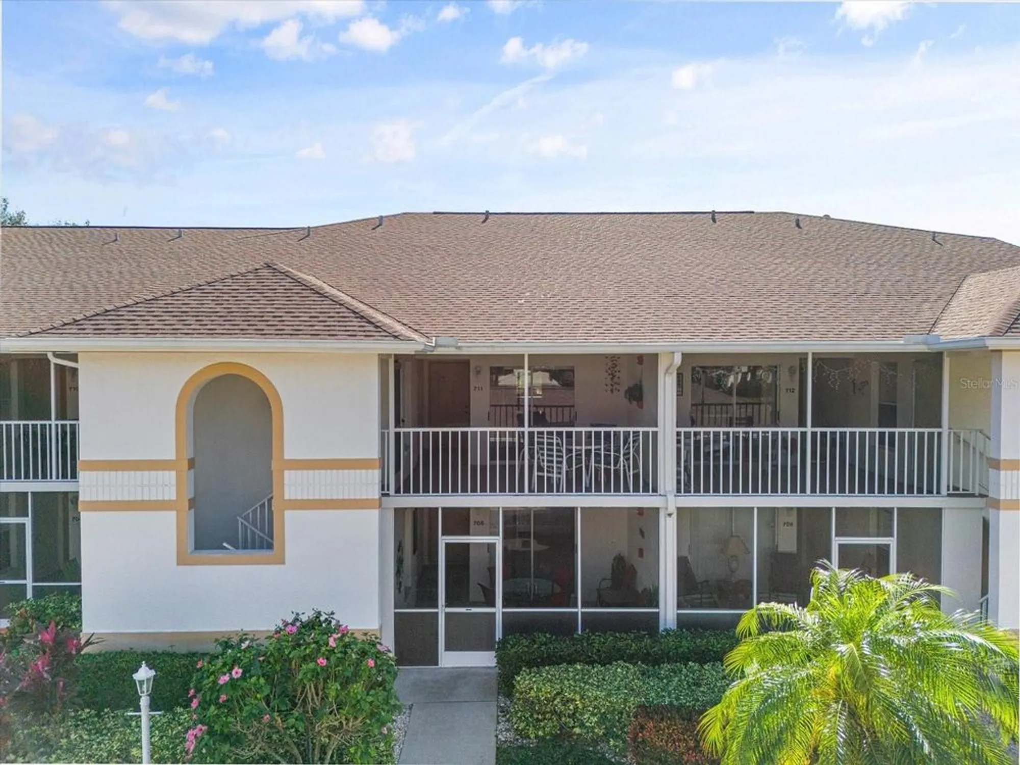 Property Slideshow image 22 of 67 | 6908 drewrys blf apt 711, Bradenton, FL, 34203