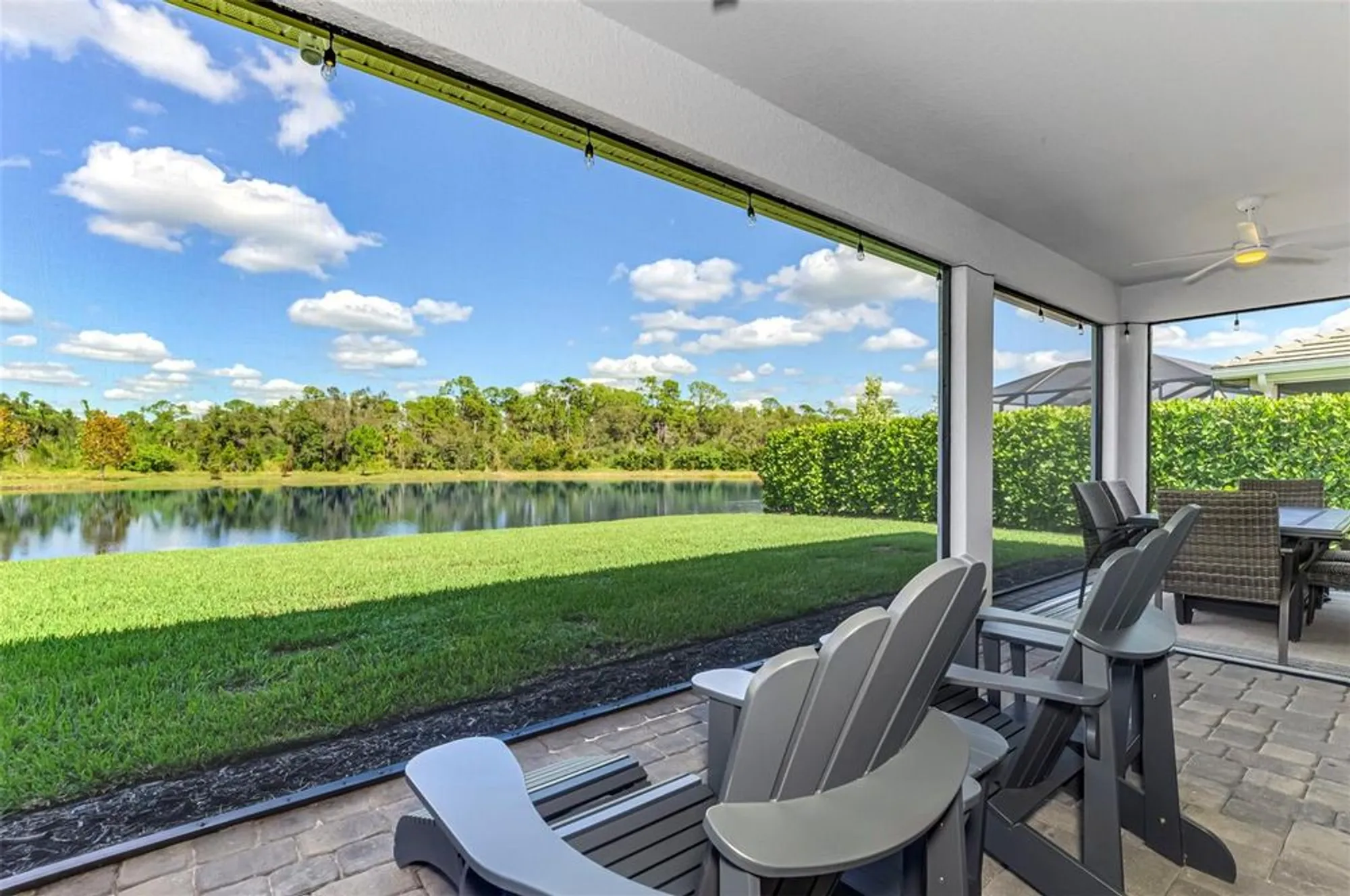 Property Slideshow image 40 of 71 | 560 mistiflower cir, Nokomis, FL, 34275