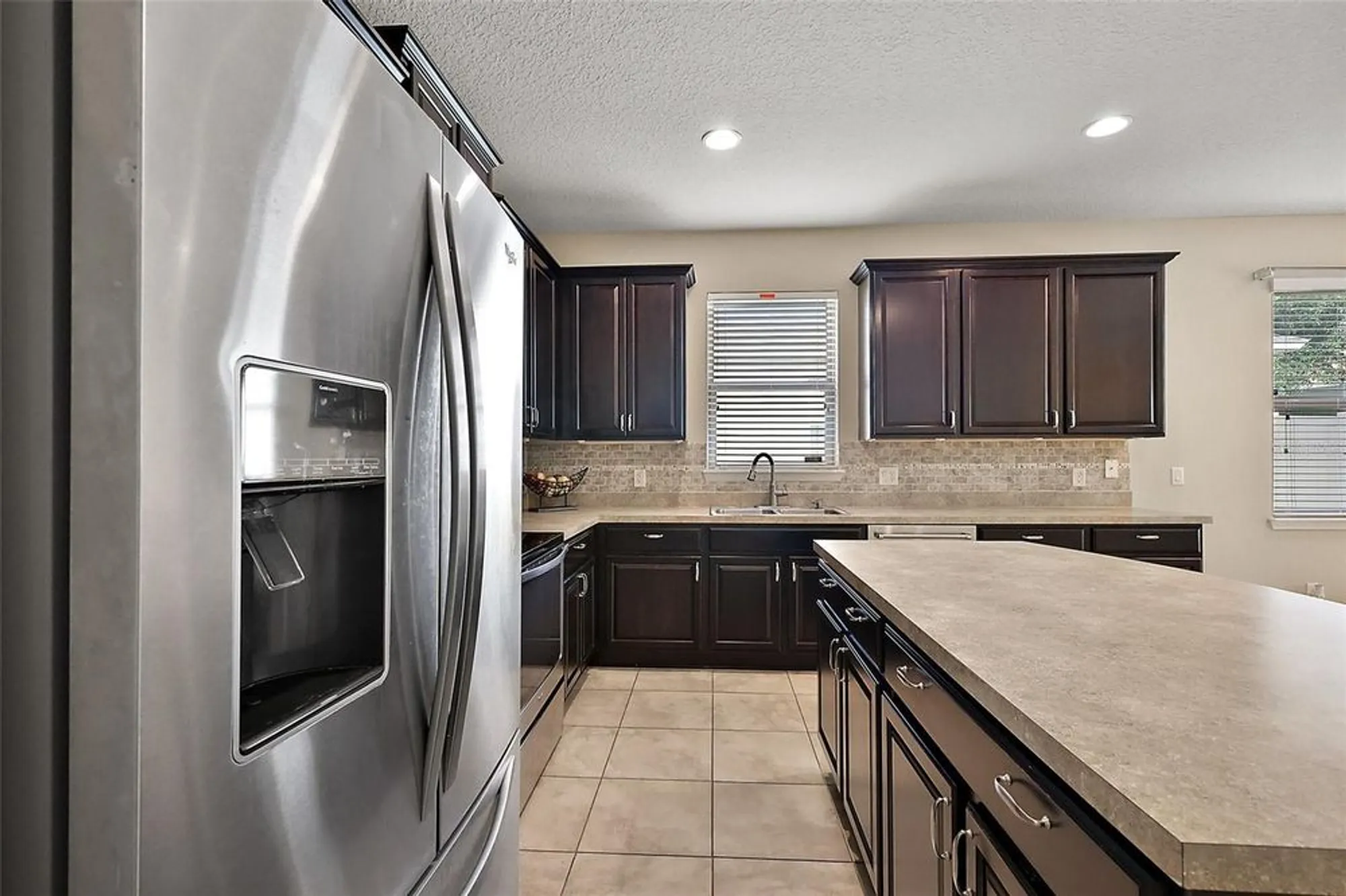 Property Slideshow image 15 of 37 | 20945 oldenburg loop, Mount Dora, FL, 32757