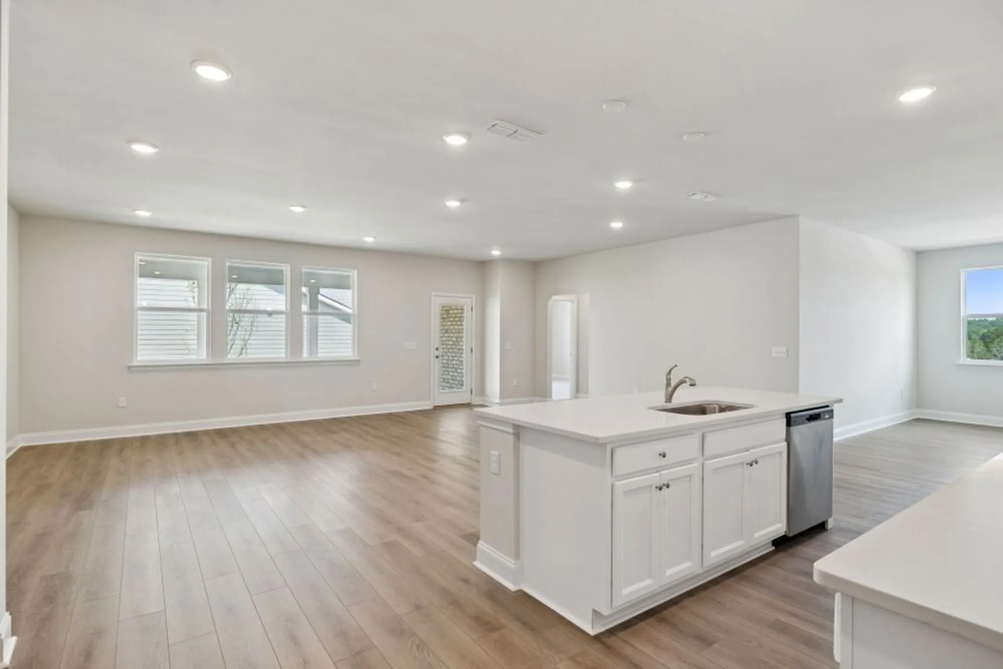 Property Slideshow image 15 of 38 | 344 stonehaus cir, Antioch, TN, 37013