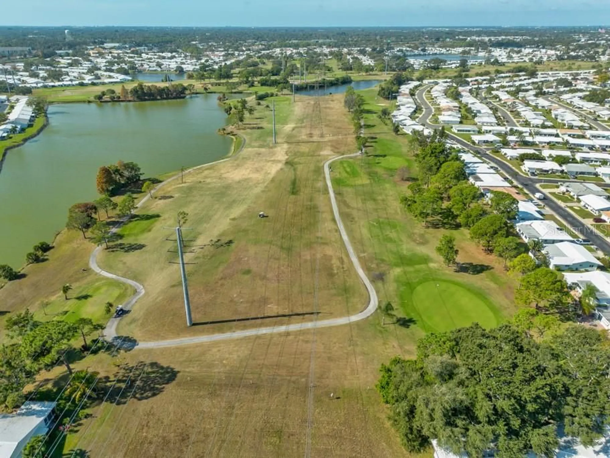 Property Slideshow image 33 of 39 | 3843 97th ter, Pinellas Park, FL, 33782