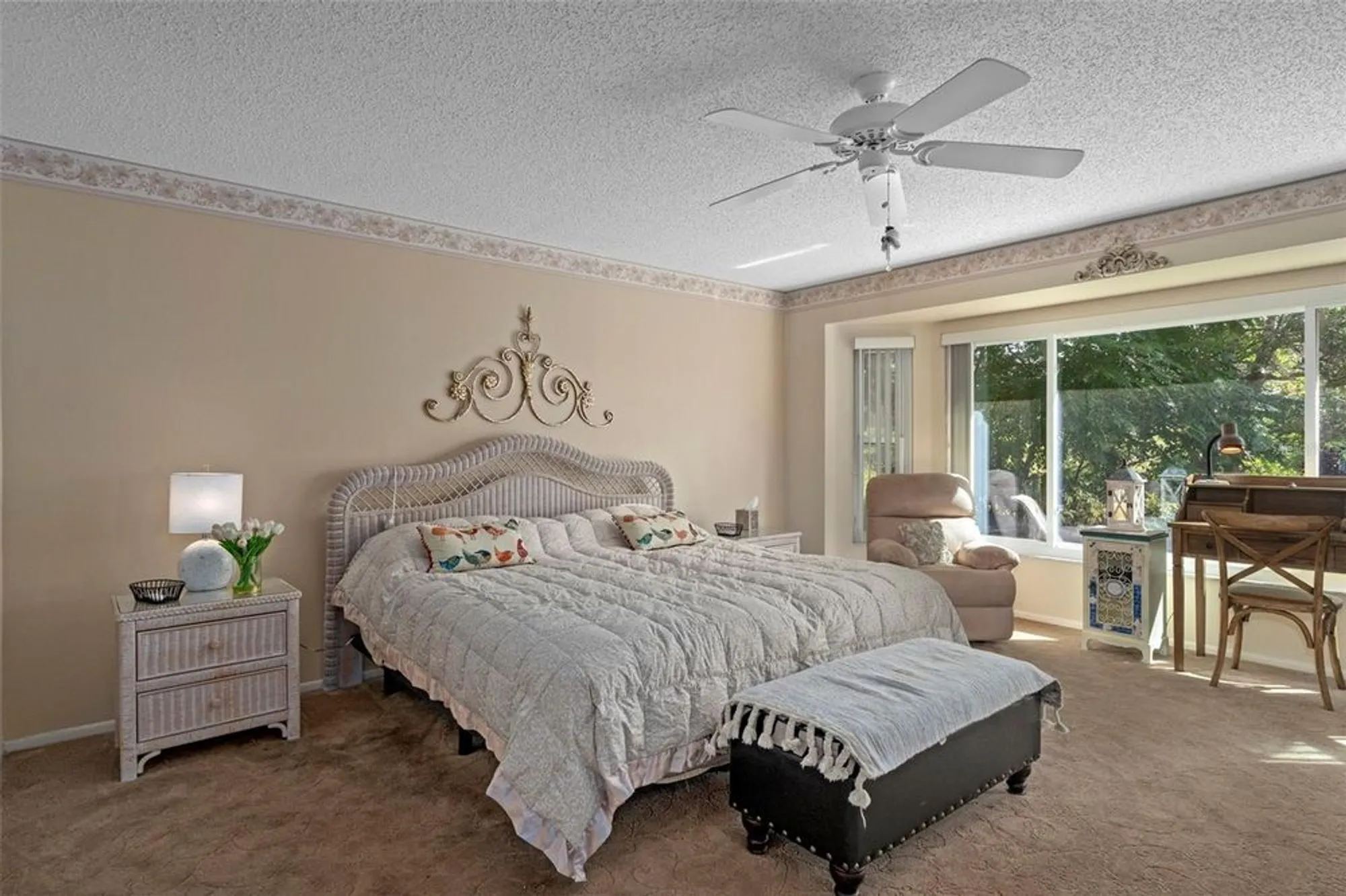 Property Slideshow image 15 of 41 | 2102 springmeadow dr, Spring Hill, FL, 34606