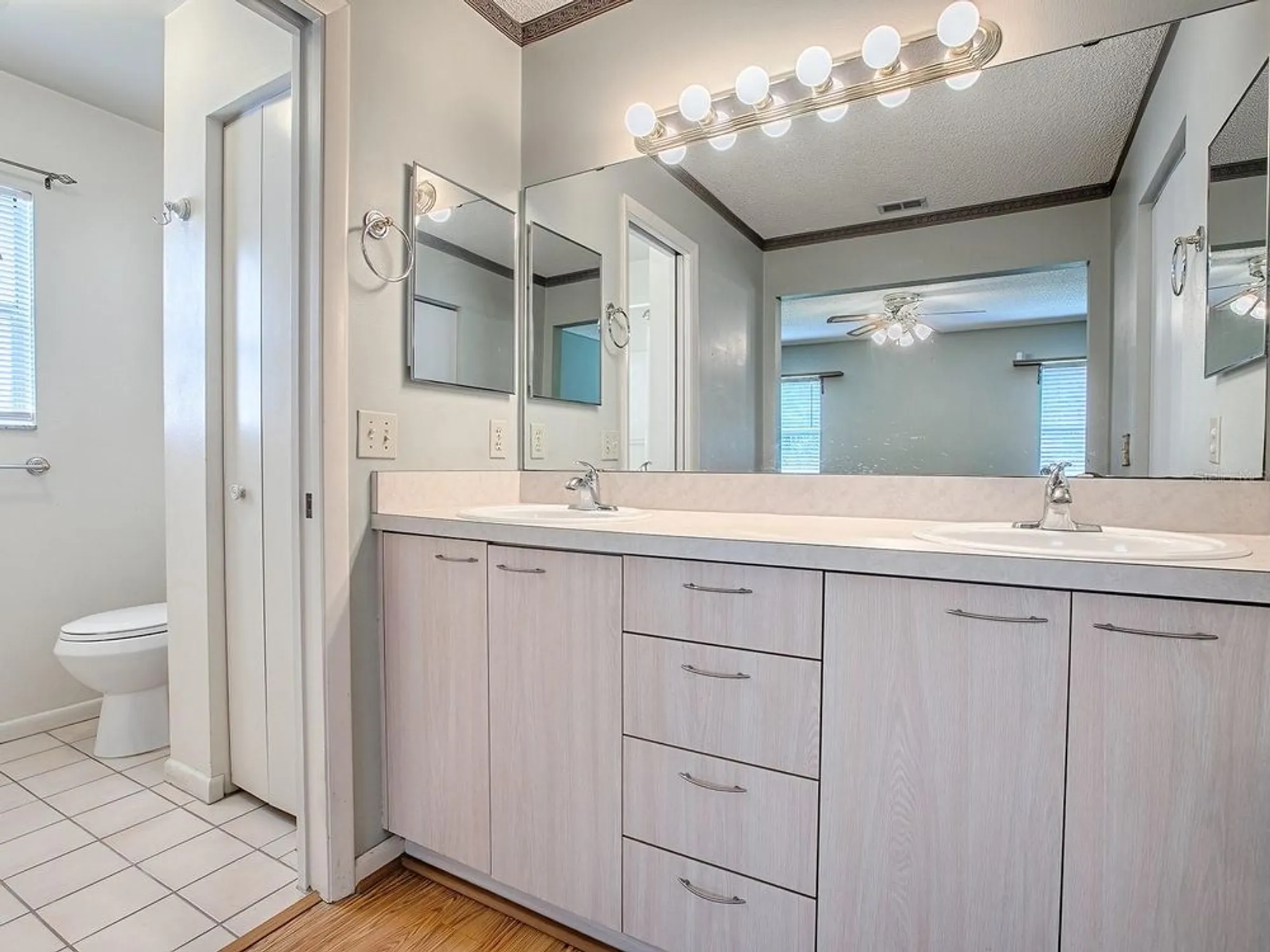 Property Slideshow image 31 of 43 | 642 glen oaks dr, Leesburg, FL, 34748