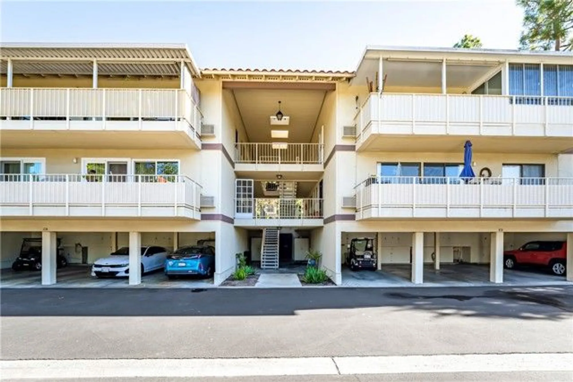 Property Slideshow image 22 of 58 | 898 ronda sevilla n, Laguna Woods, CA, 92637