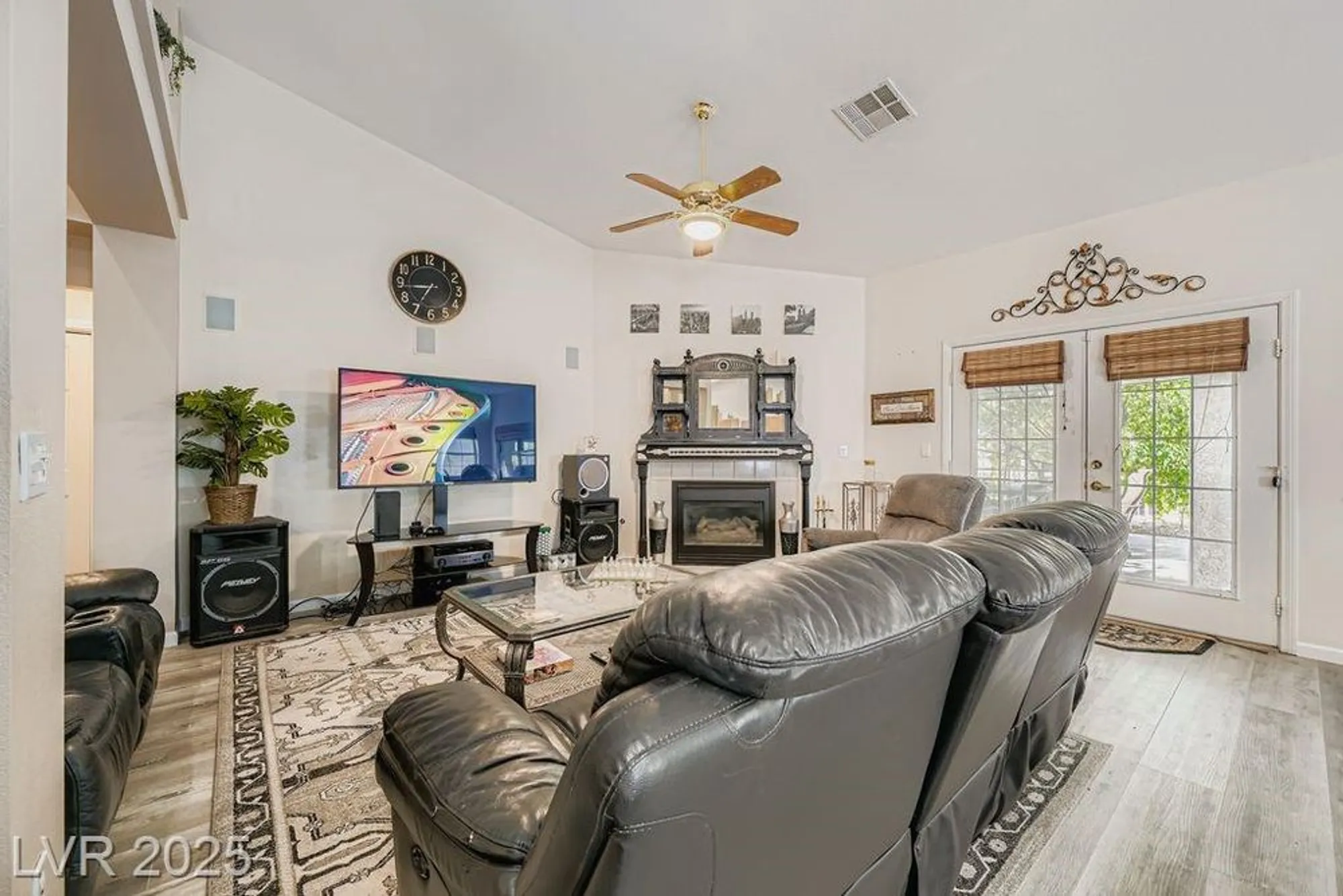 Property Slideshow image 3 of 28 | 5320 rim view ln, Las Vegas, NV, 89130