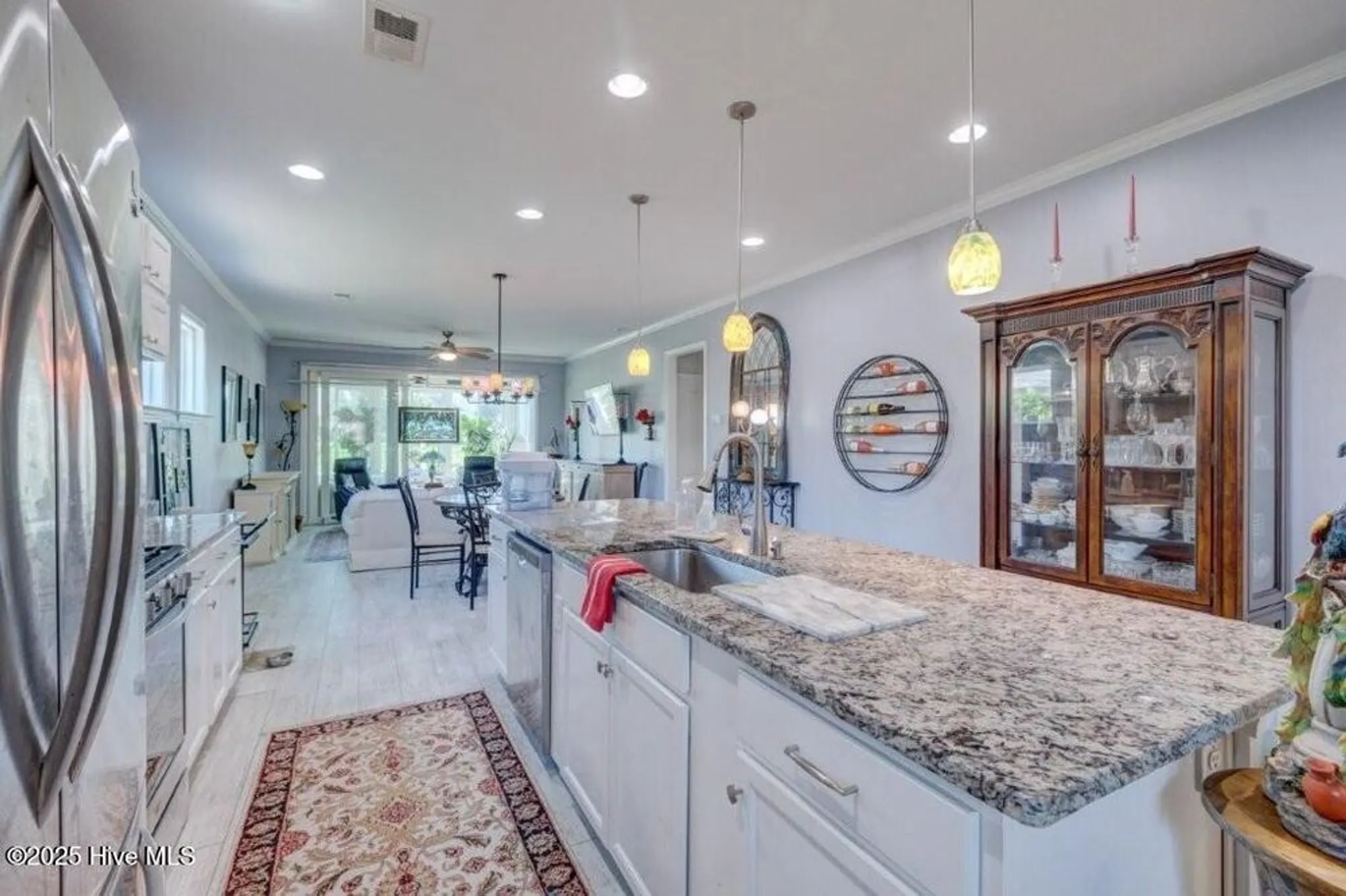 Property Slideshow image 9 of 64 | 521 lyrebird ave, Wilmington, NC, 28412