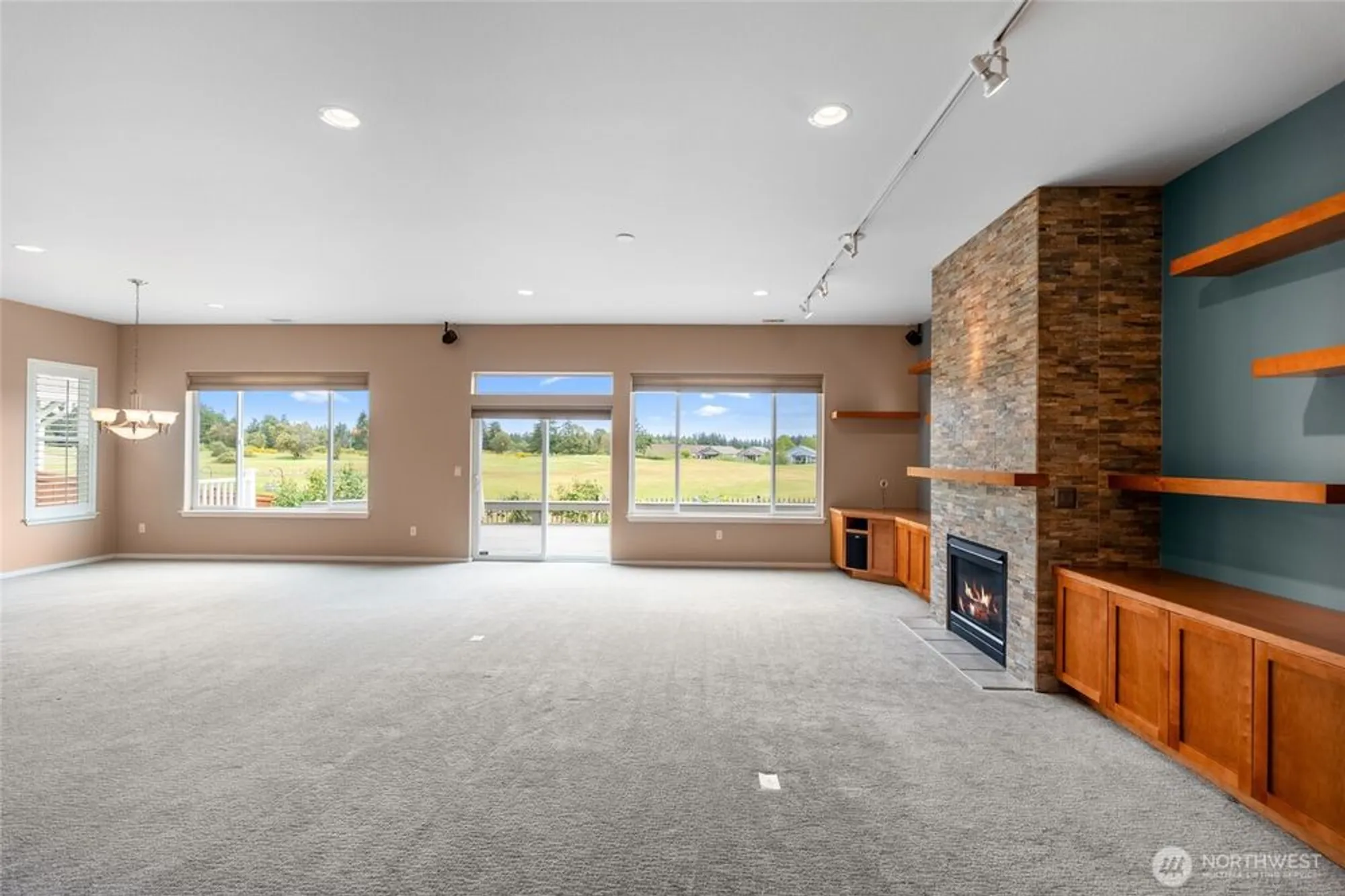 Property Slideshow image 6 of 40 | 4420 vashon dr, Lacey, WA, 98516