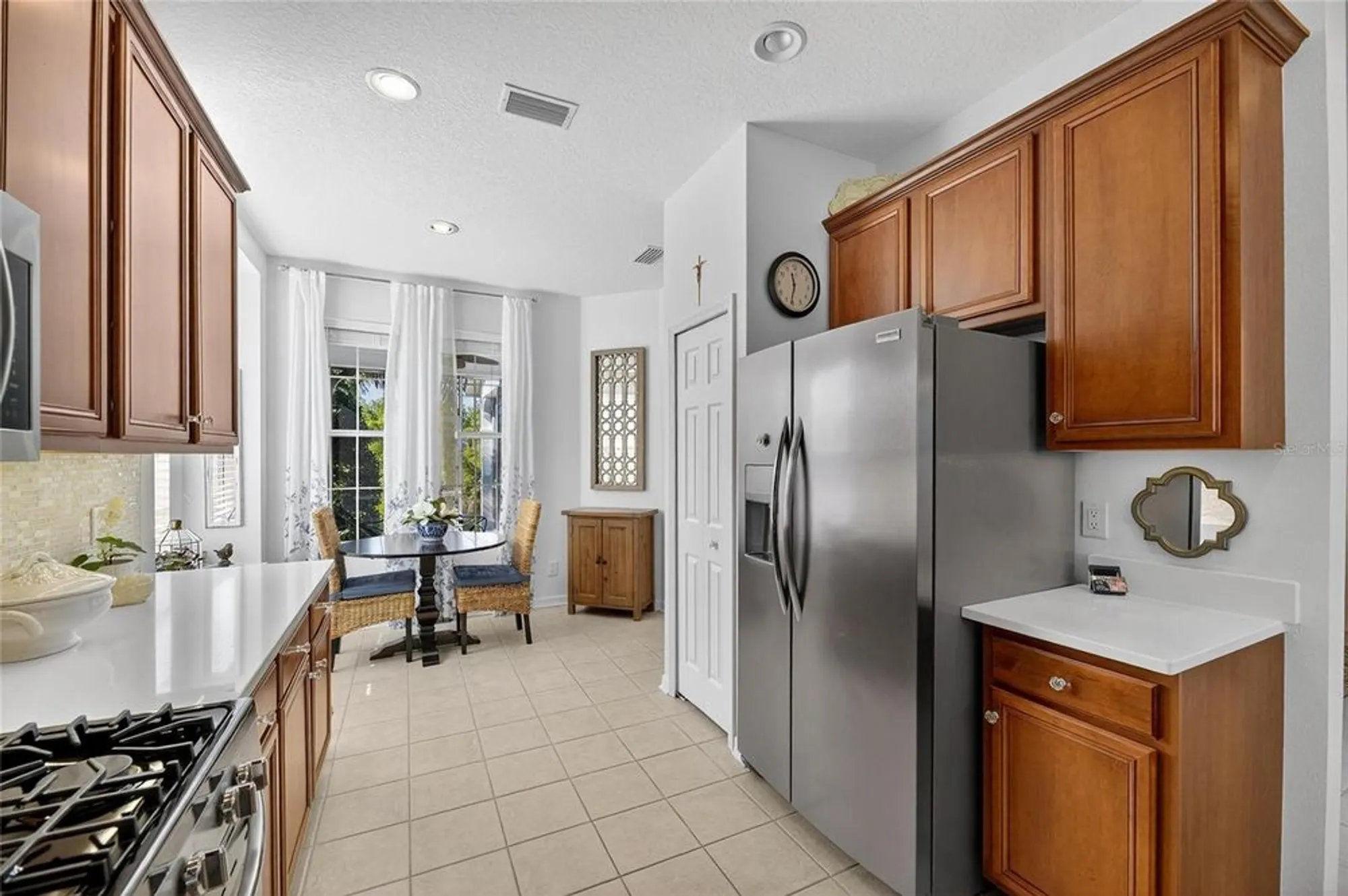 Property Slideshow image 21 of 100 | 5612 golden isles dr, Apollo Beach, FL, 33572