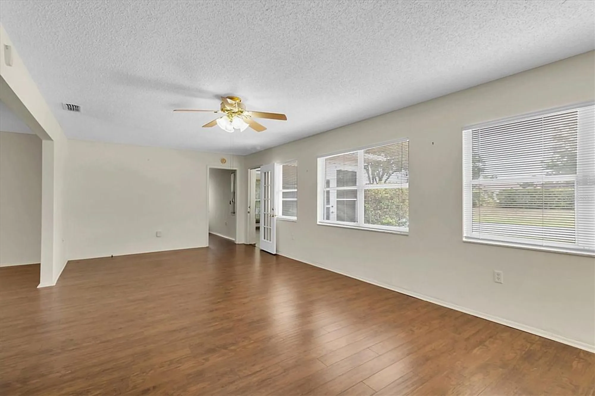 Property Slideshow image 16 of 60 | 9433 stonewall ln, New Port Richey, FL, 34655