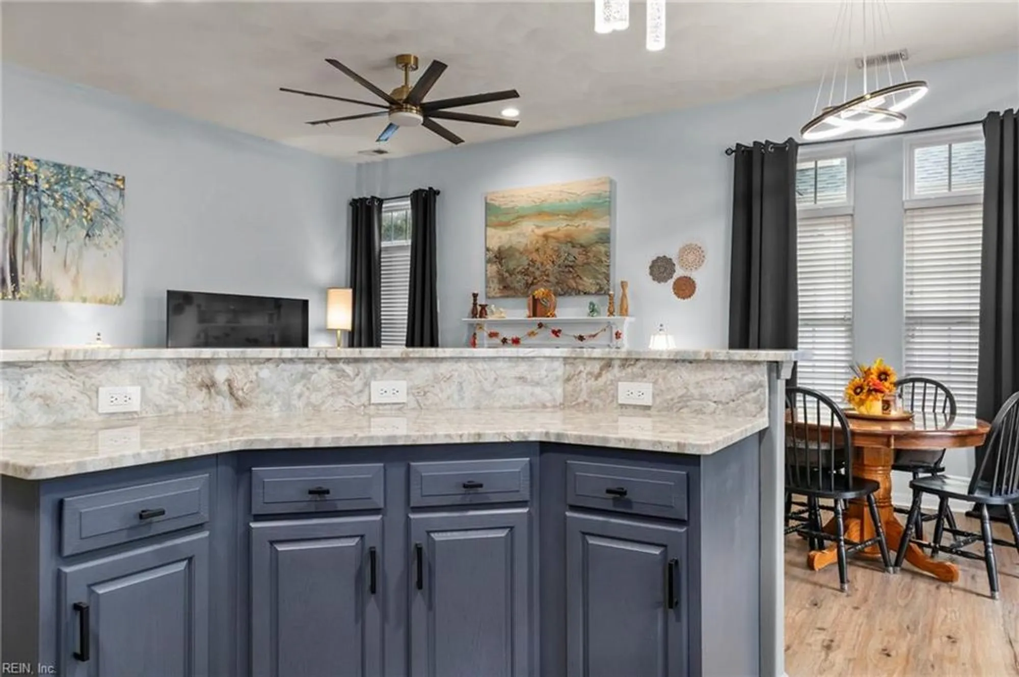 Property Slideshow image 12 of 45 | 805 calvert ct, Chesapeake, VA, 23320